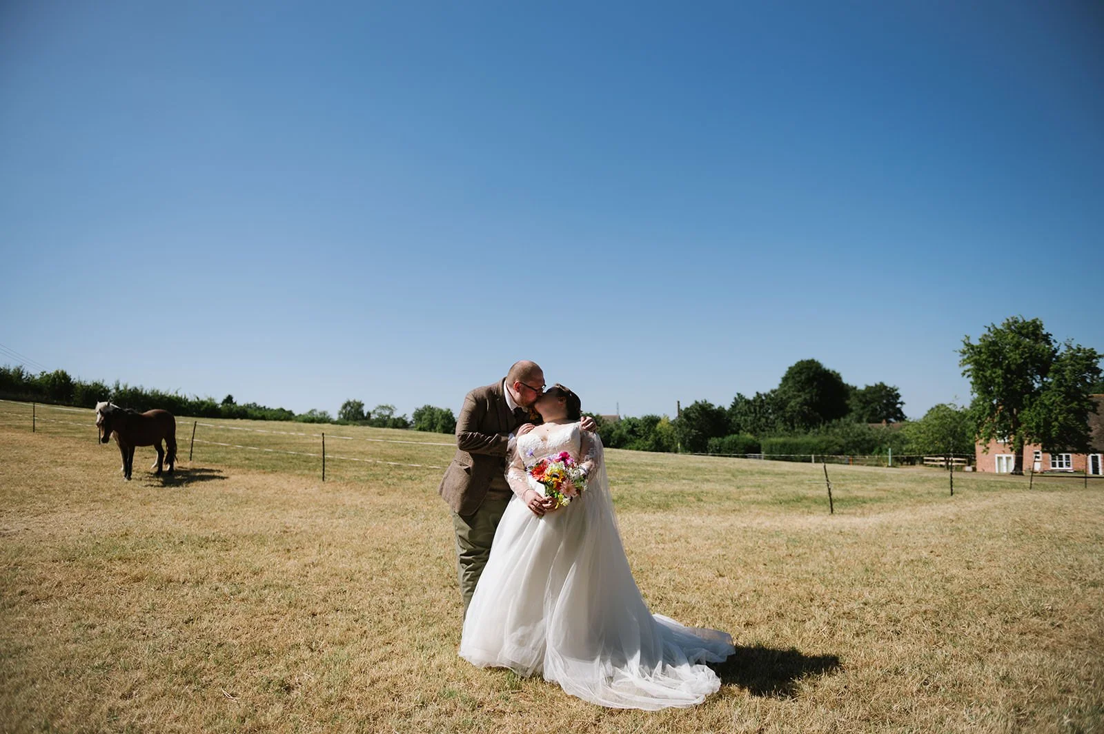 23 DIY wedding worcestershire photographer.jpg