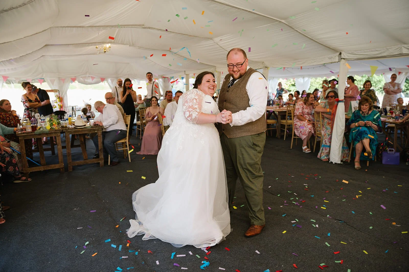 44 DIY wedding worcestershire photographer.jpg