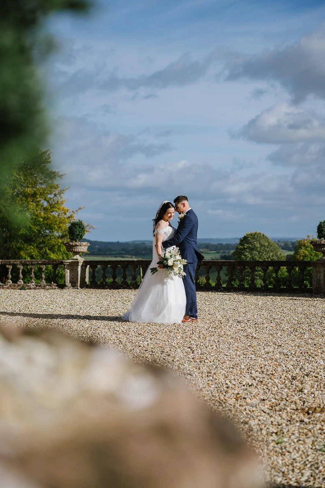 Couple portraits around Bredenbury Court Barns grounds