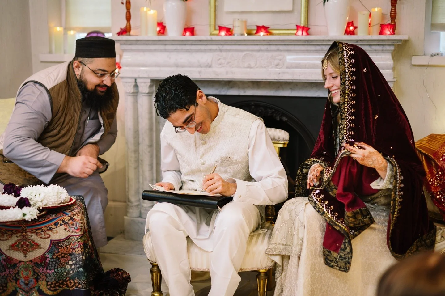 How beautiful is this at-home nikah ceremony in Birmingham? Adam and Hannah got married in a multicultural Nikah, surrounded by friends and family who came together from across the country. They blended traditions, and it made for the most personal, 