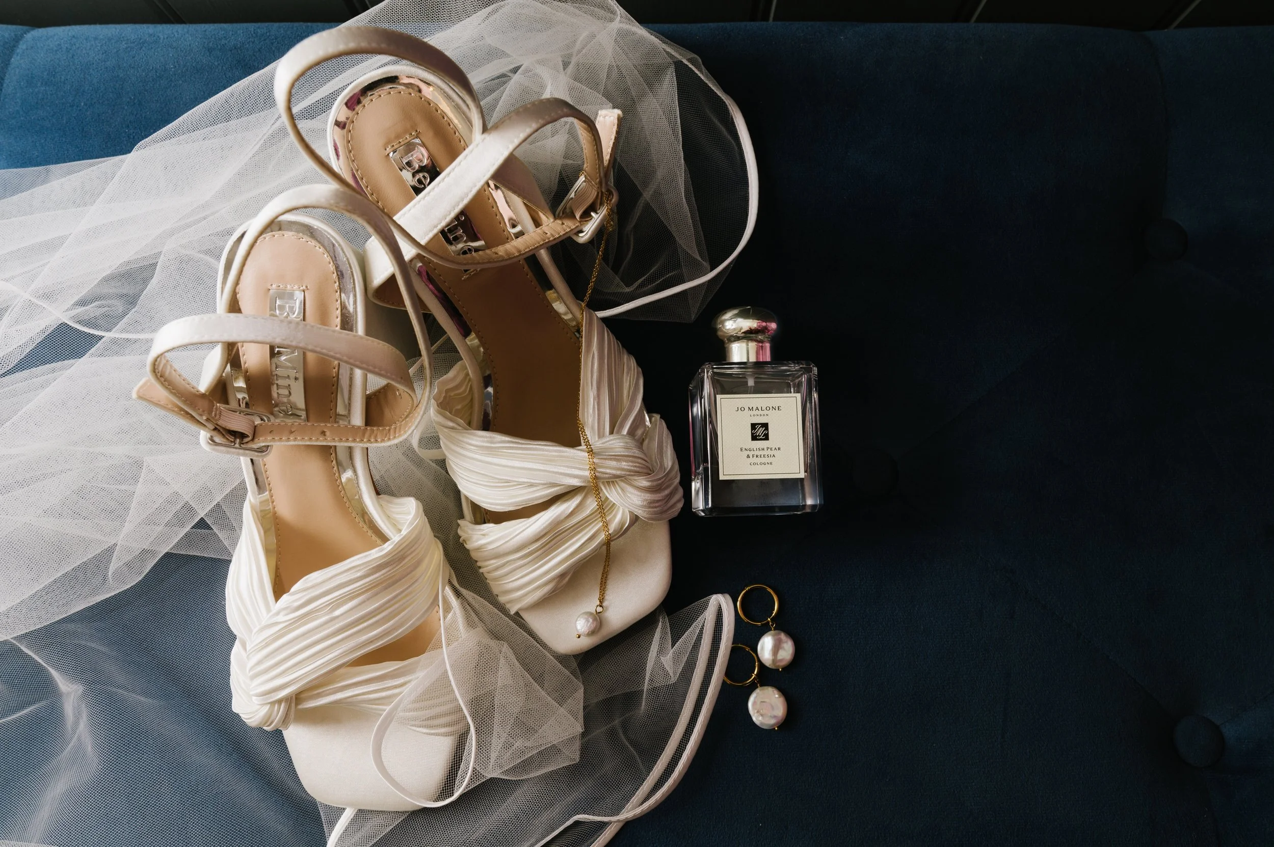 kingscote tetbury wedding.jpg