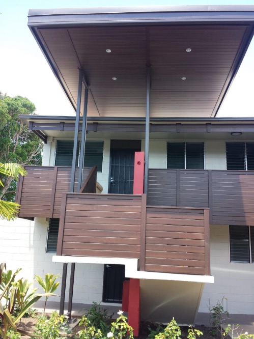 Knotwood Railings ETG.jpg
