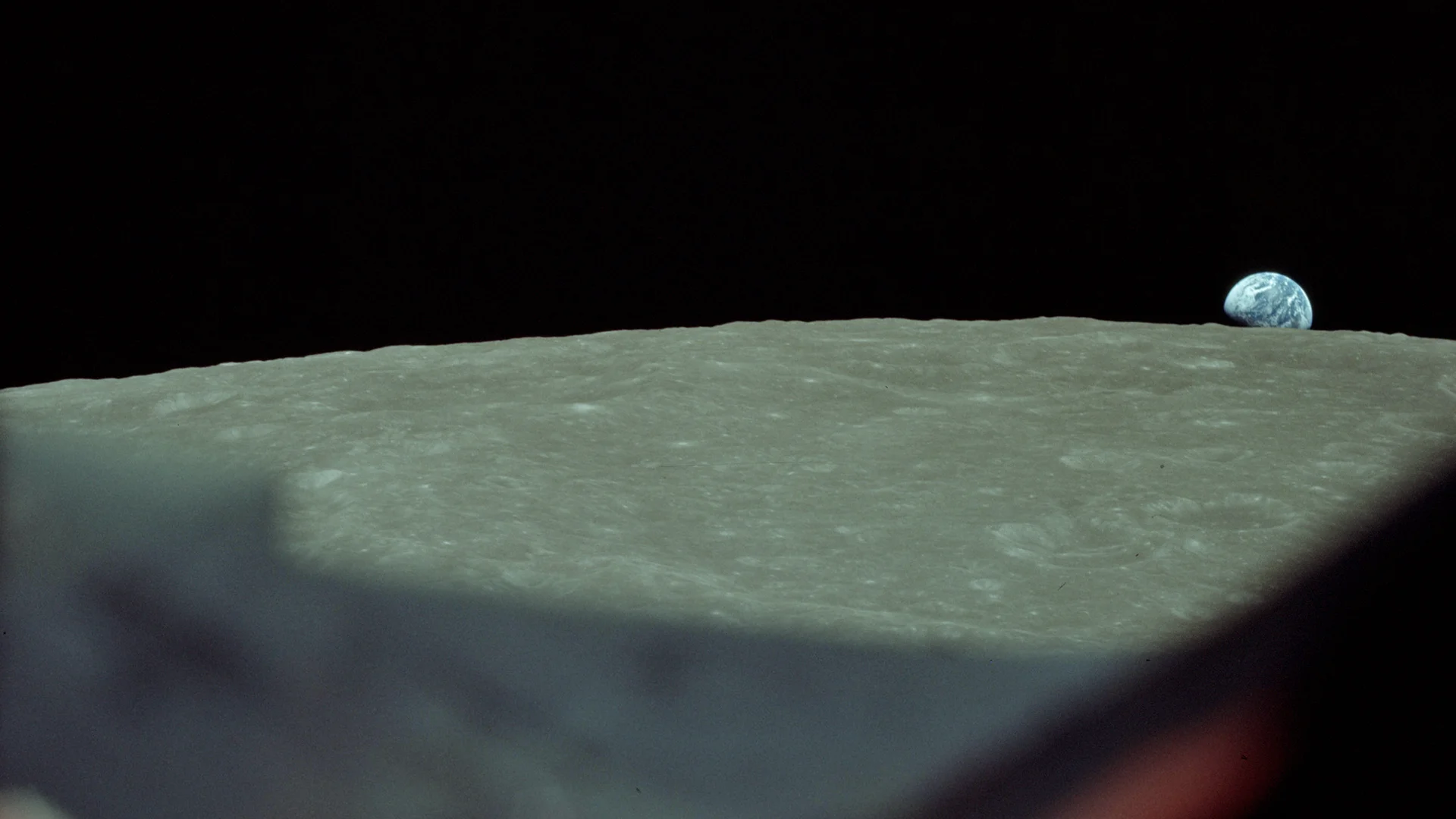 EARTHRISE