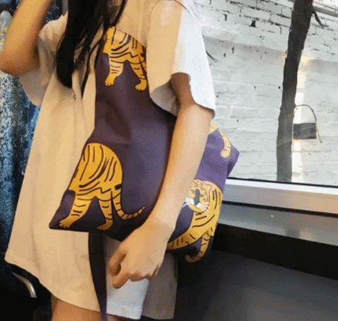 giphy (2).gif