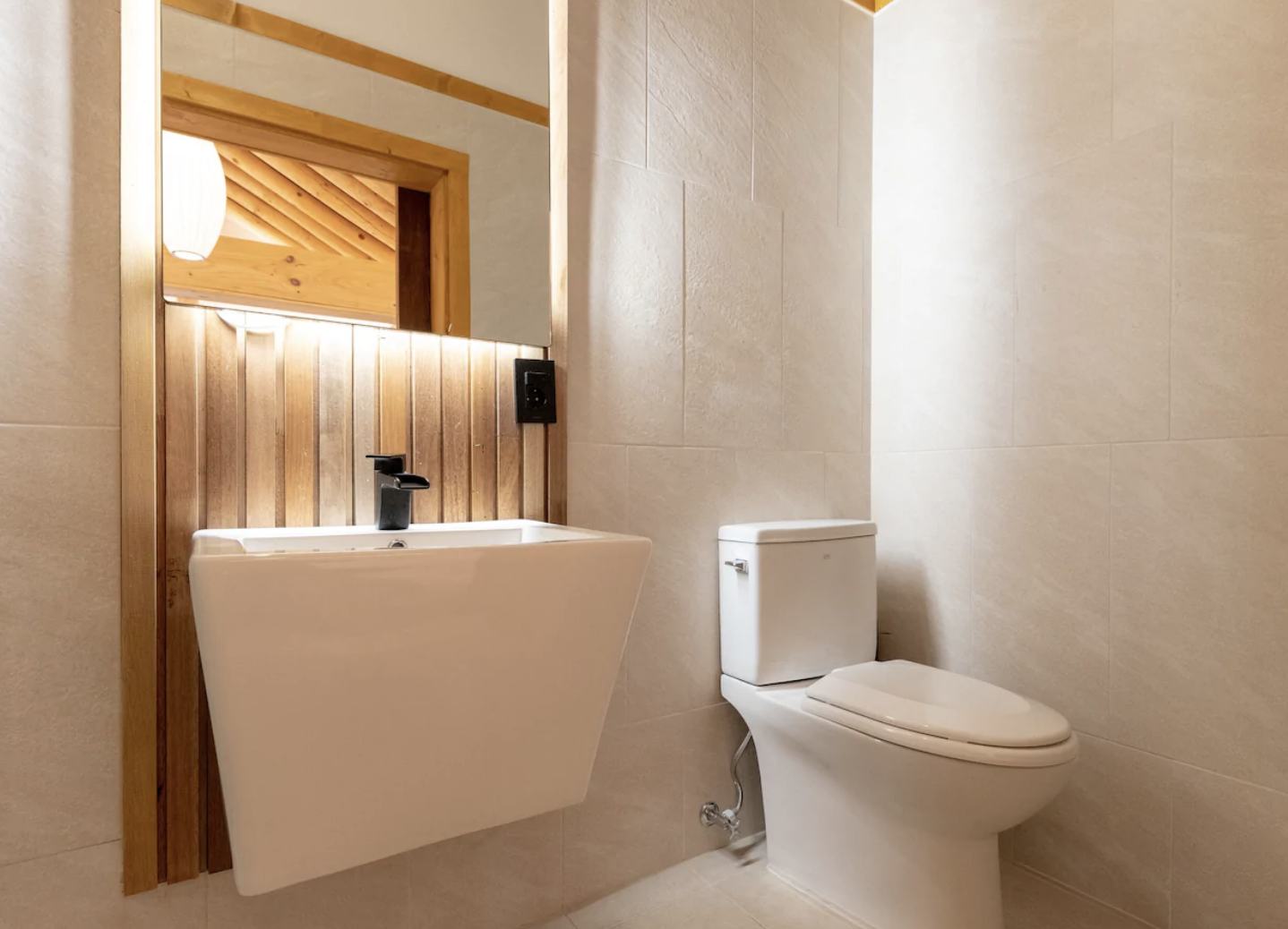 Toilet (Copy)