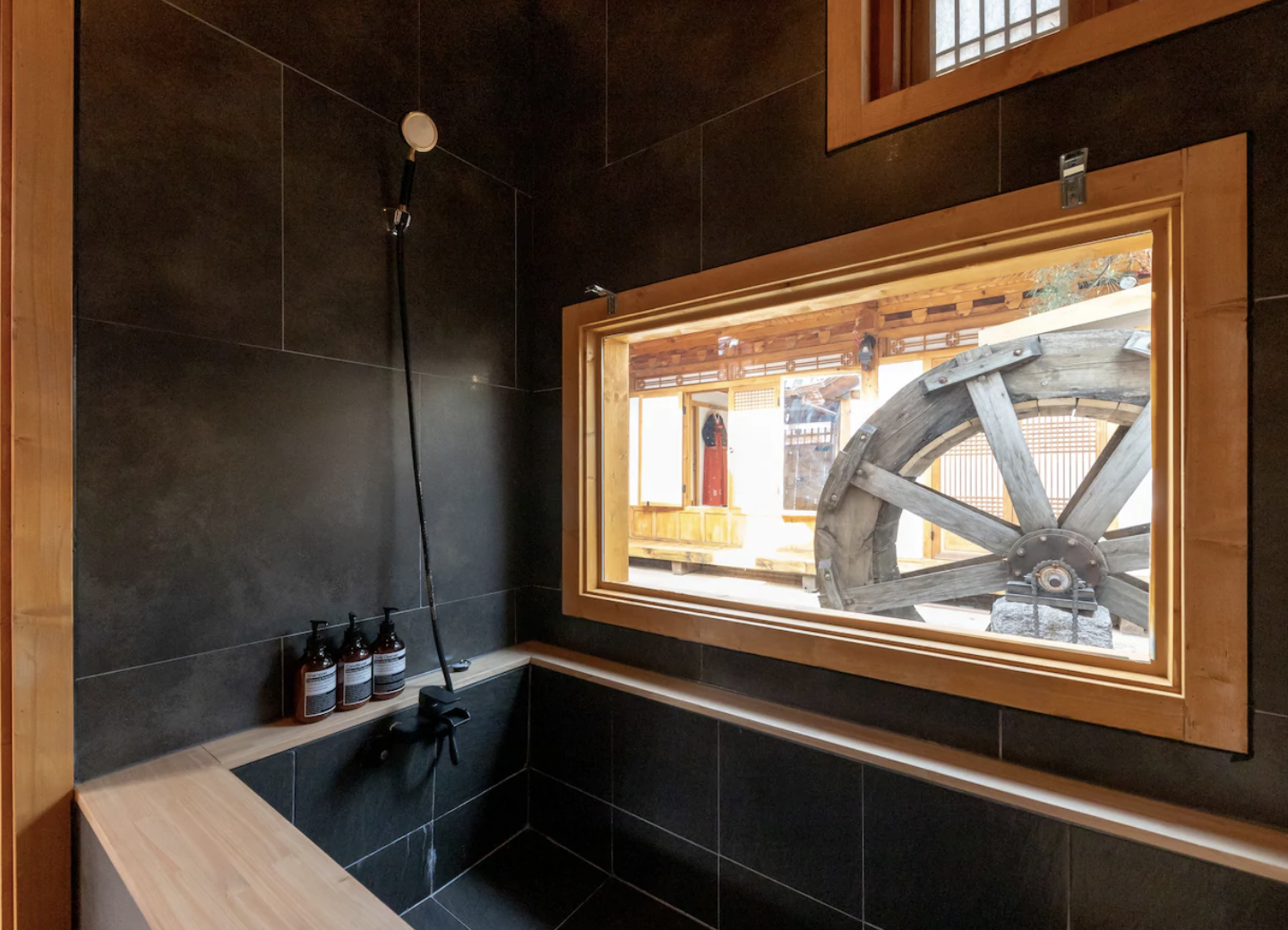 Bathtub (Copy)