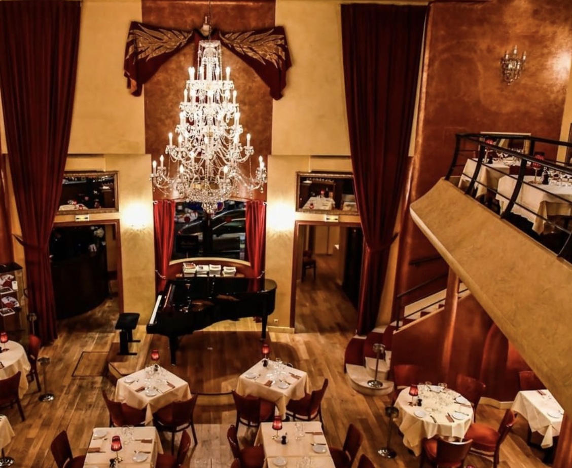 Bel Canto Paris restaurant performance area