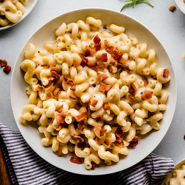 bacon-mac-and-cheese-.jpg