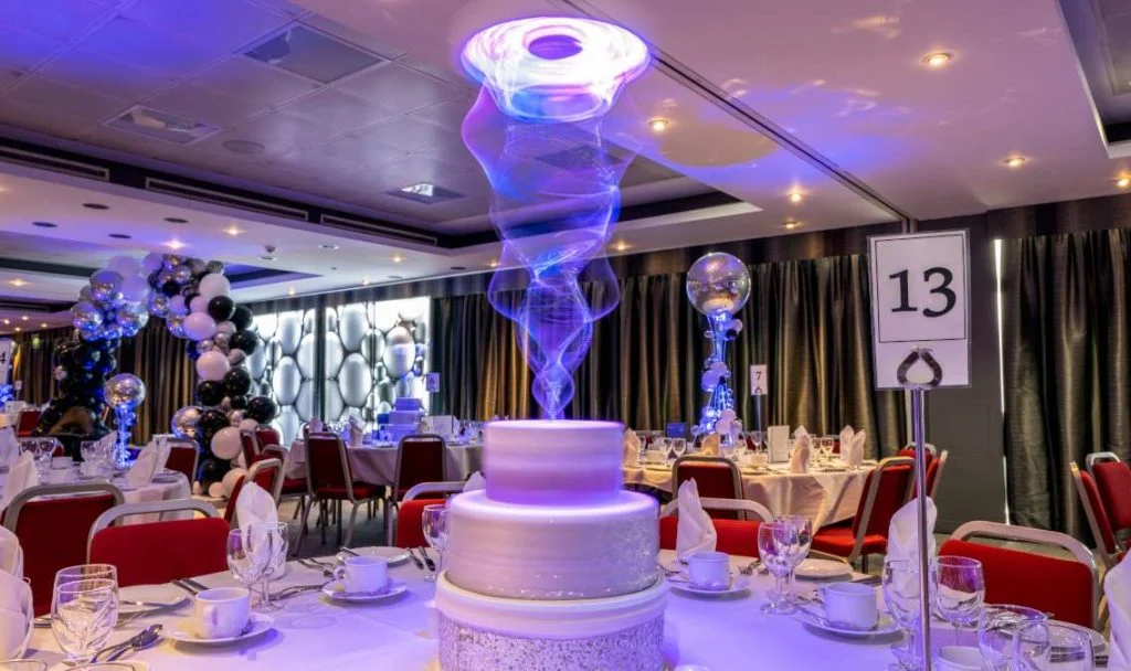 rotating cake table centre.jpg