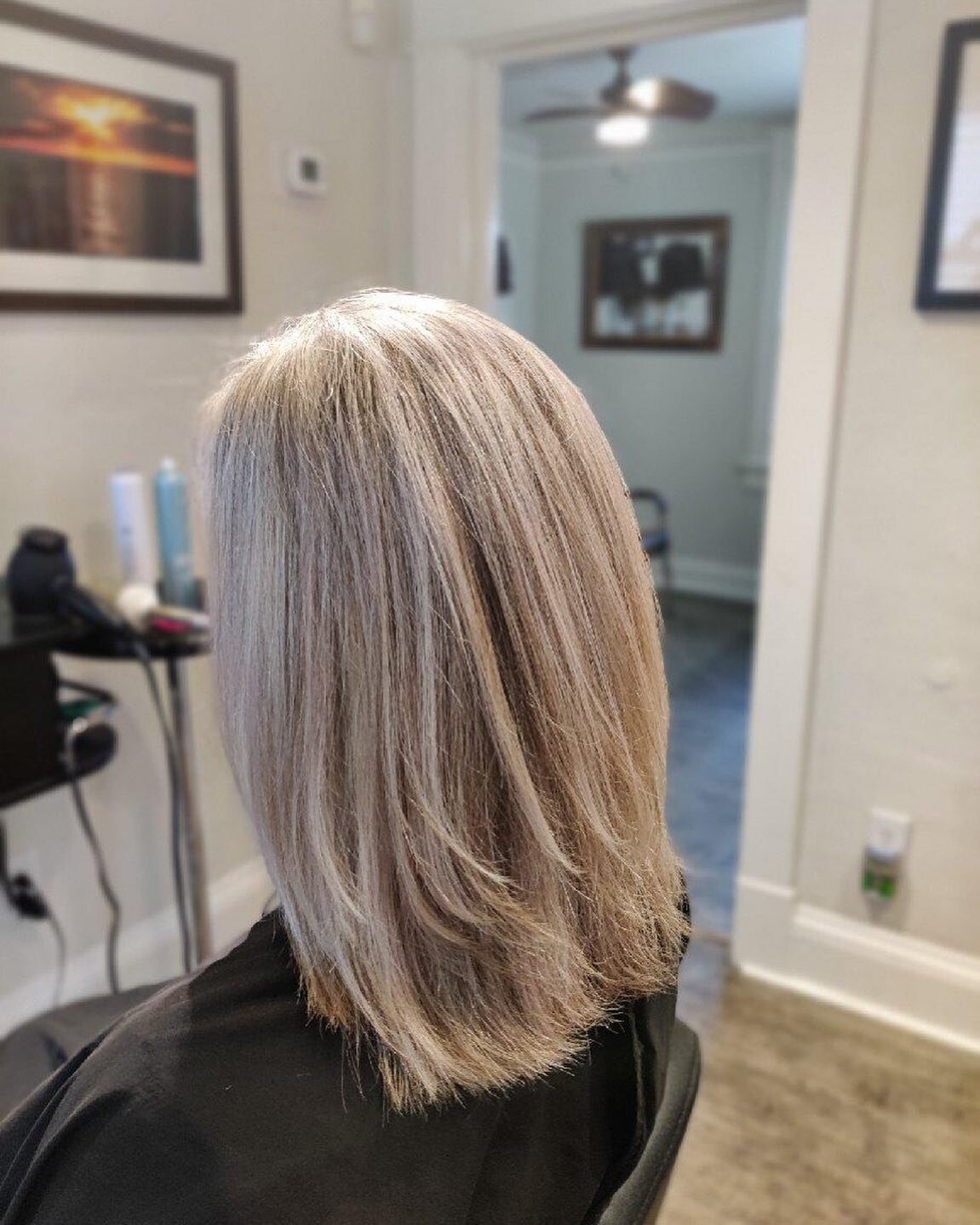 We did a beautiful transition from solid blonde color treated hair to naturally blended gray hair. #sevenhaircares #sevenhaircare #studioblond #757 #757hairstylist #northcolley #hamptonroads #hamptonroadsva #loreal #lorealpro #pureology #salonproorbi