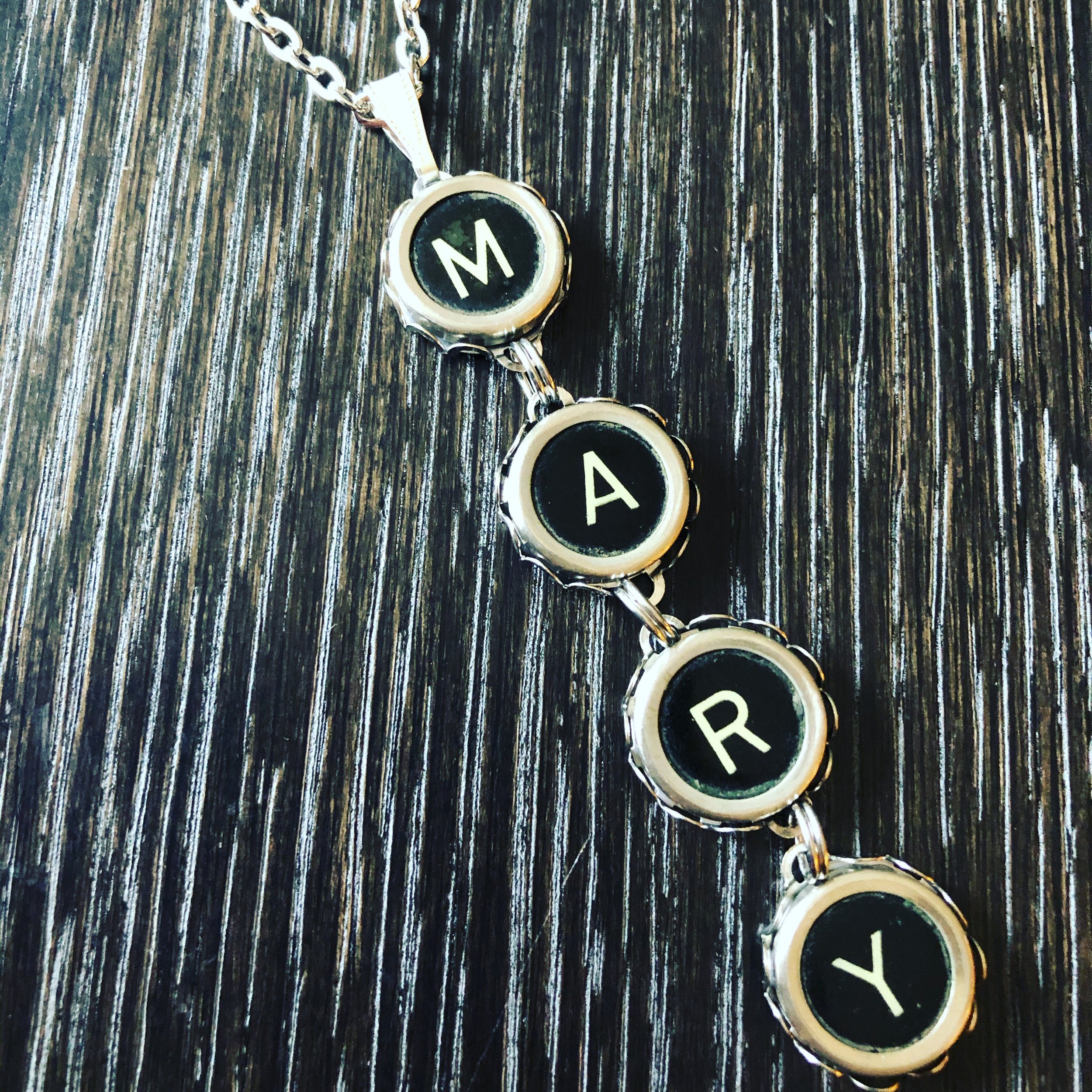 4key necklace.JPG