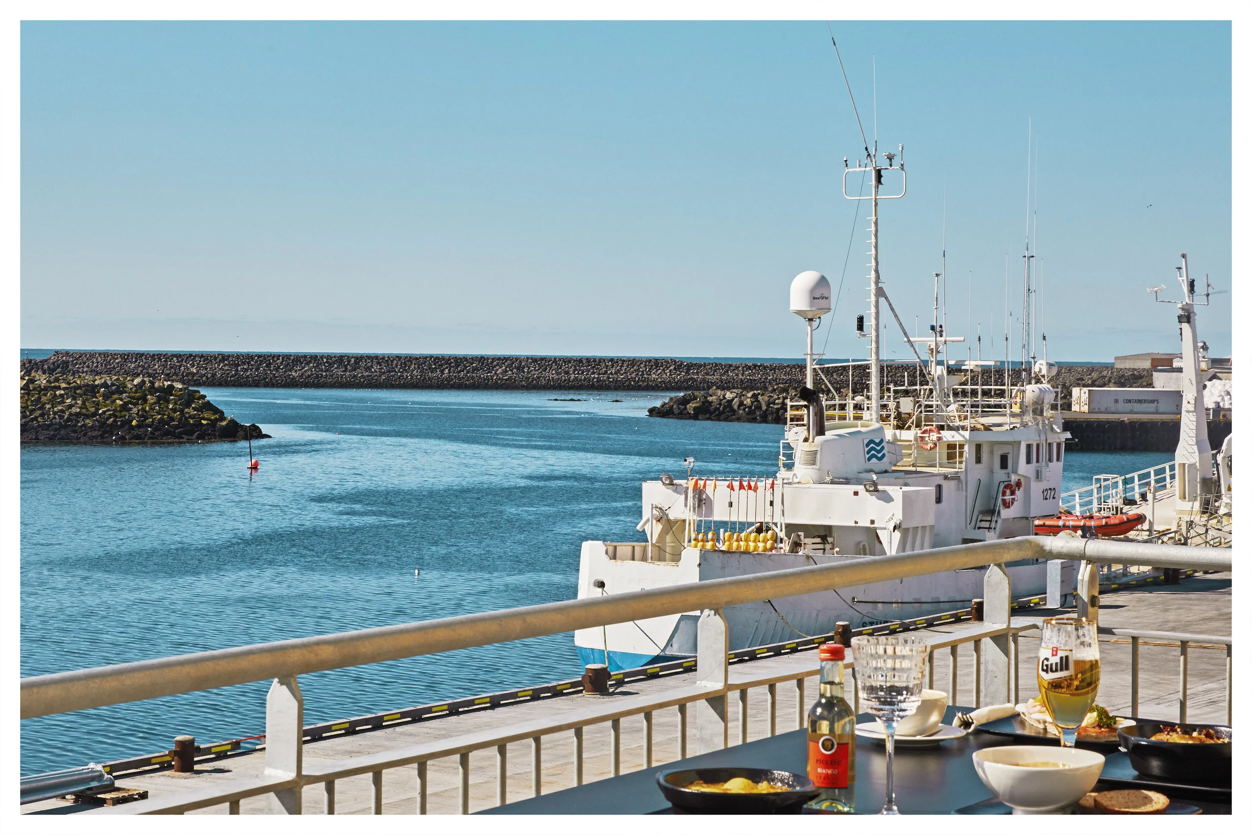 Netagerðin - The Netagerðin hall leads to a balcony overlooking the Grindavik harbour.