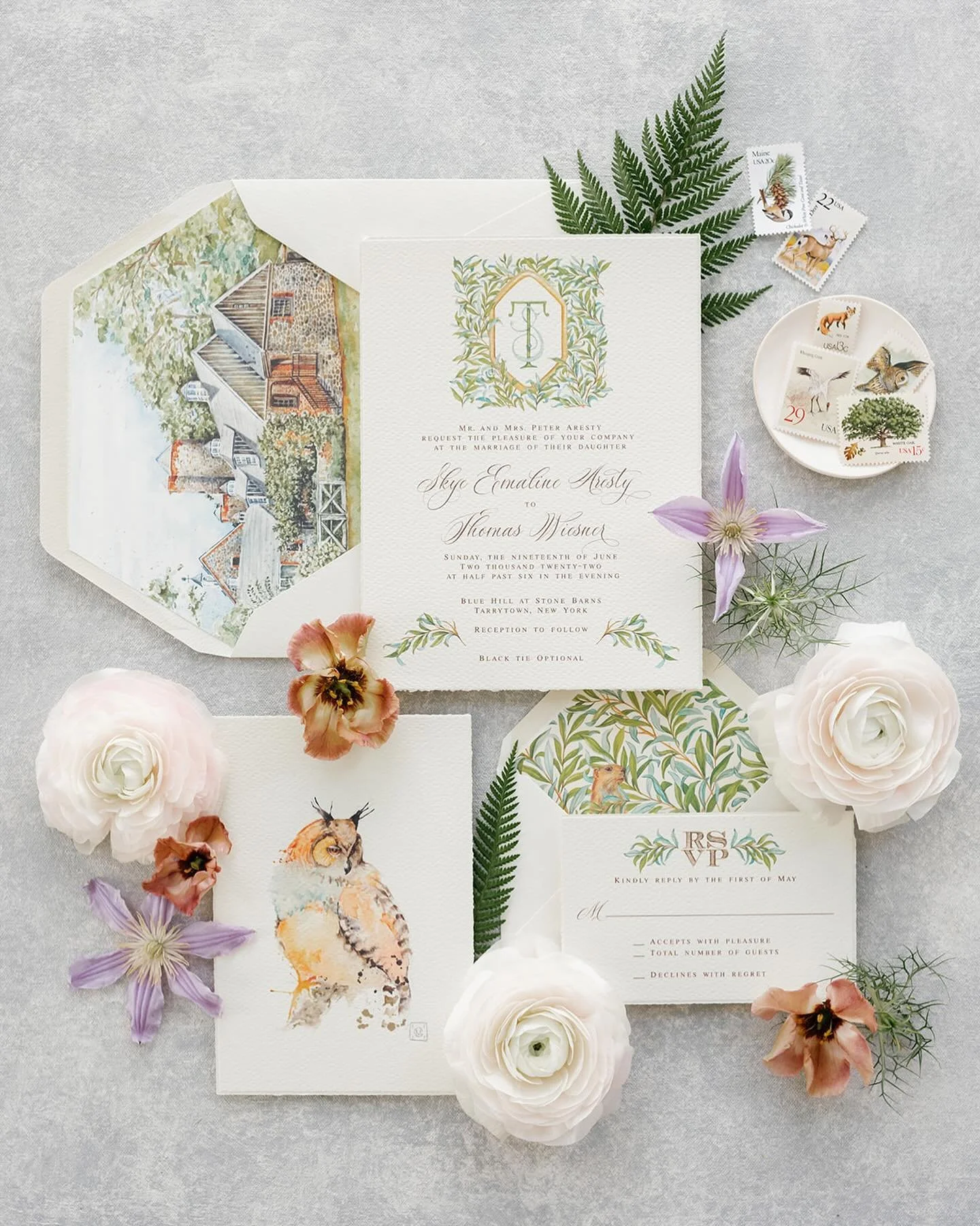 One of the most beautiful suites by @champagnemaker - full gallery coming soon on my website!

Planner: @pinkbowtienyc 
Venue: @bluehillfarm 
Photo: @elenawolfe 
Video: @mikezhufilms 
Paper: @champagnemaker 
Florist: @denisefasanello 
Rentals: @party