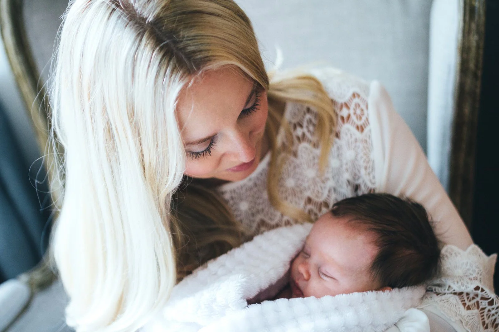 natural-lighting-newborn-photography-seattle-kiersten-marie-photo.jpeg
