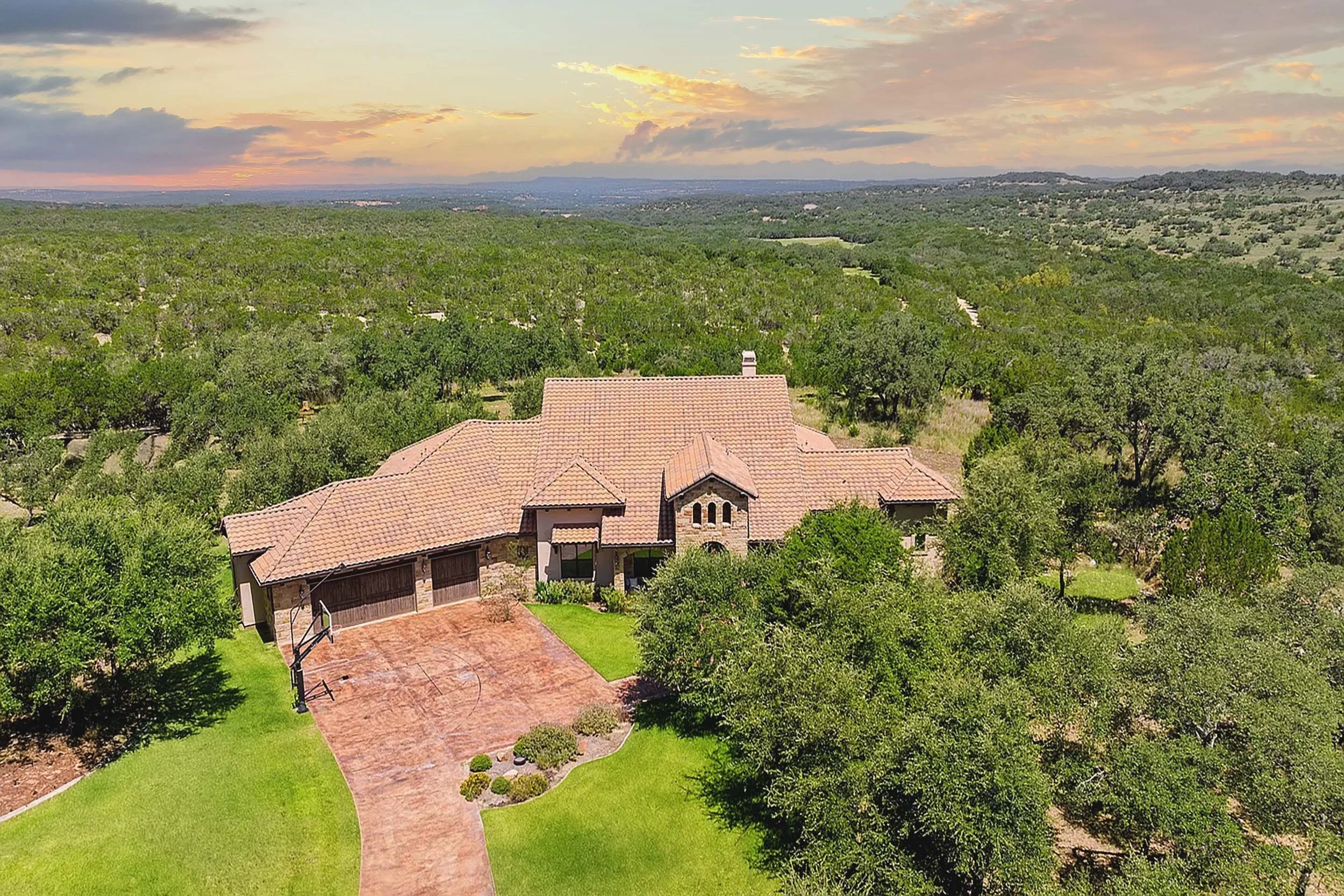 9412 GRAND SUMMIT BLVD | Hays County
