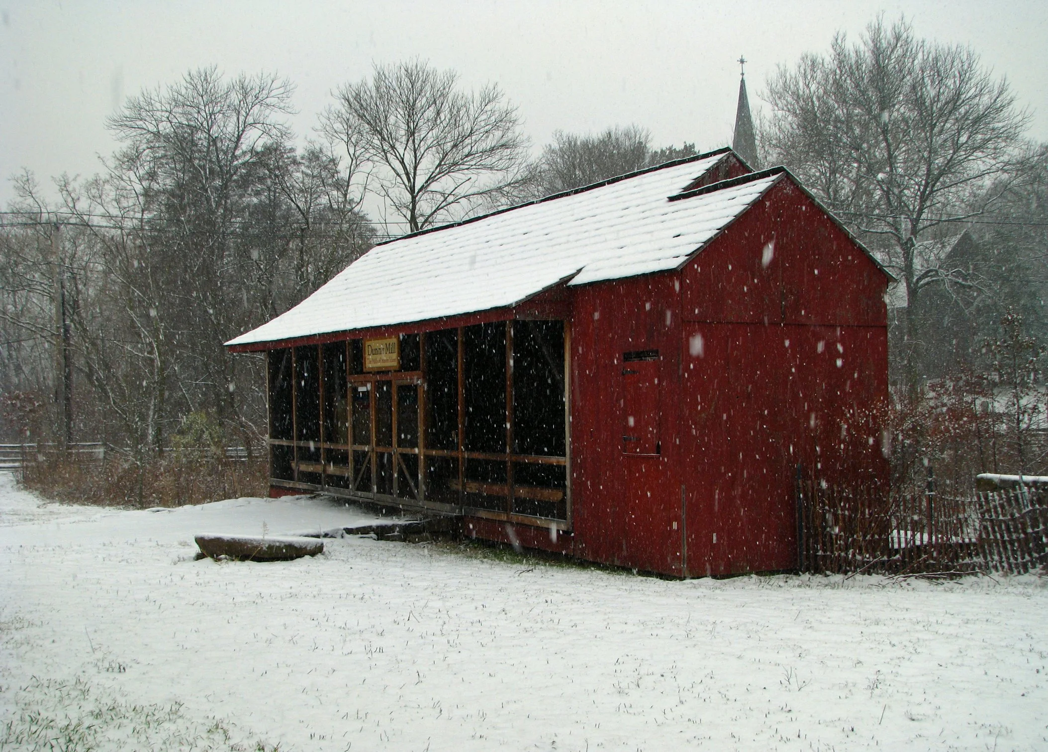 Dunn Mill Snowy 12-19-05 1105AM 1.jpg