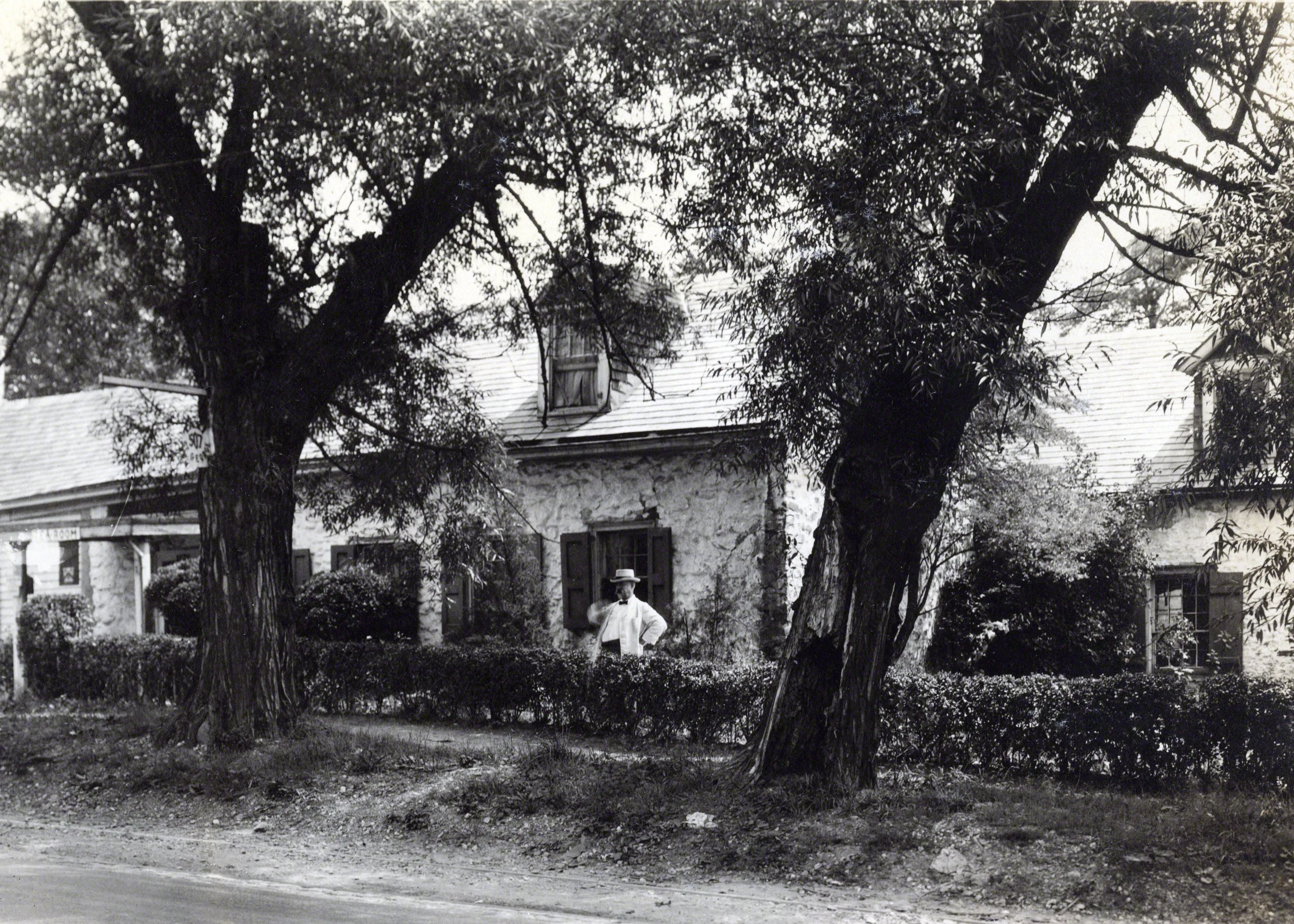 ph010126-2-large-ID_711_Perine_House.jpg