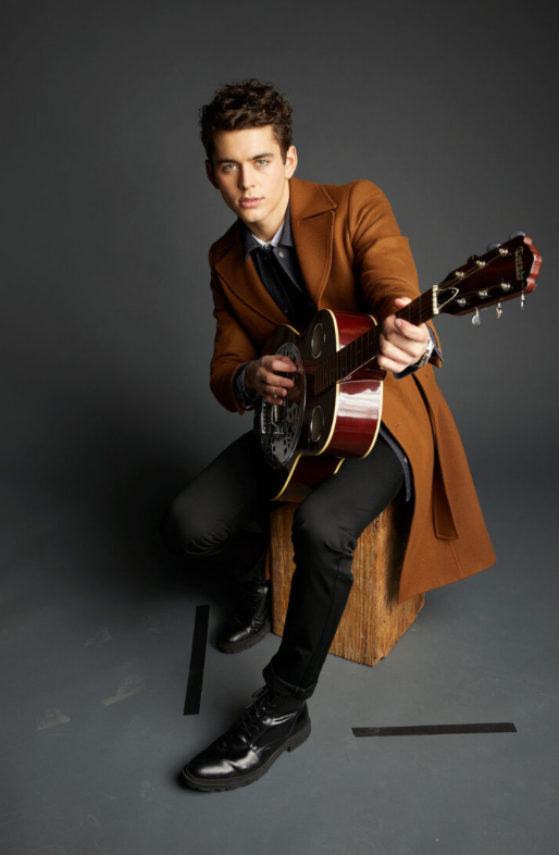 SARAH COCHRAN WARDROBE STYLIST