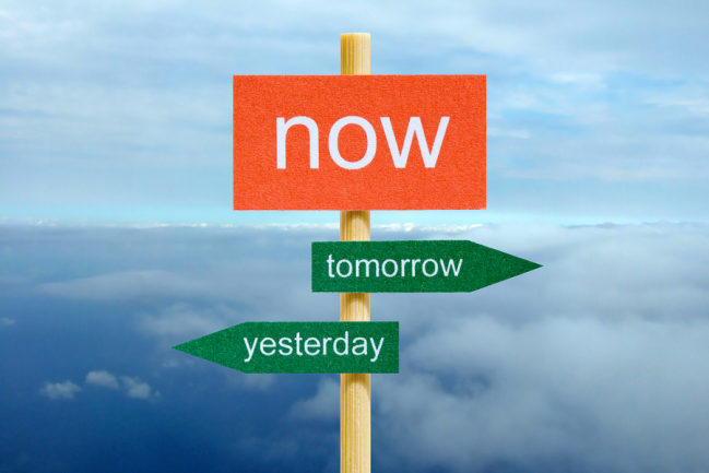 Current Present Image Current Moment là gì? Ví dụ câu và cách sử dụng từ Current Moment trong ...