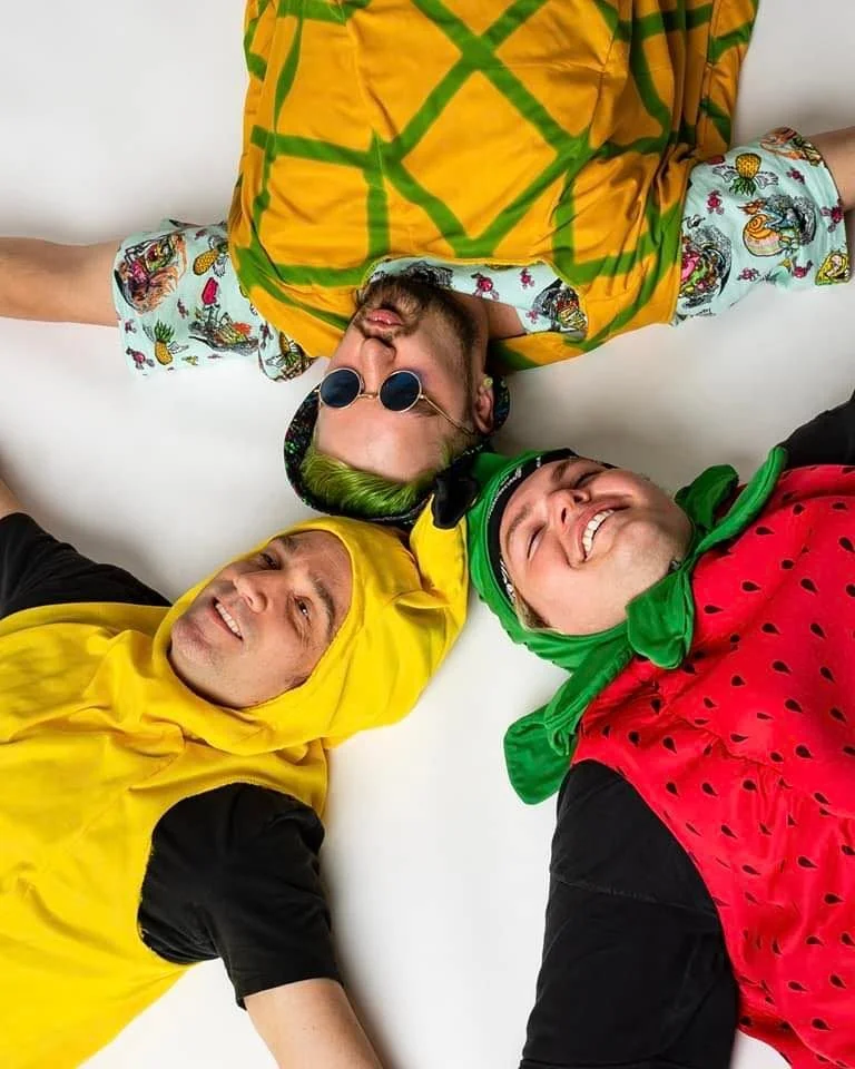 Sweet N' Juicy.. Live on the Lawn at PublicHouse!