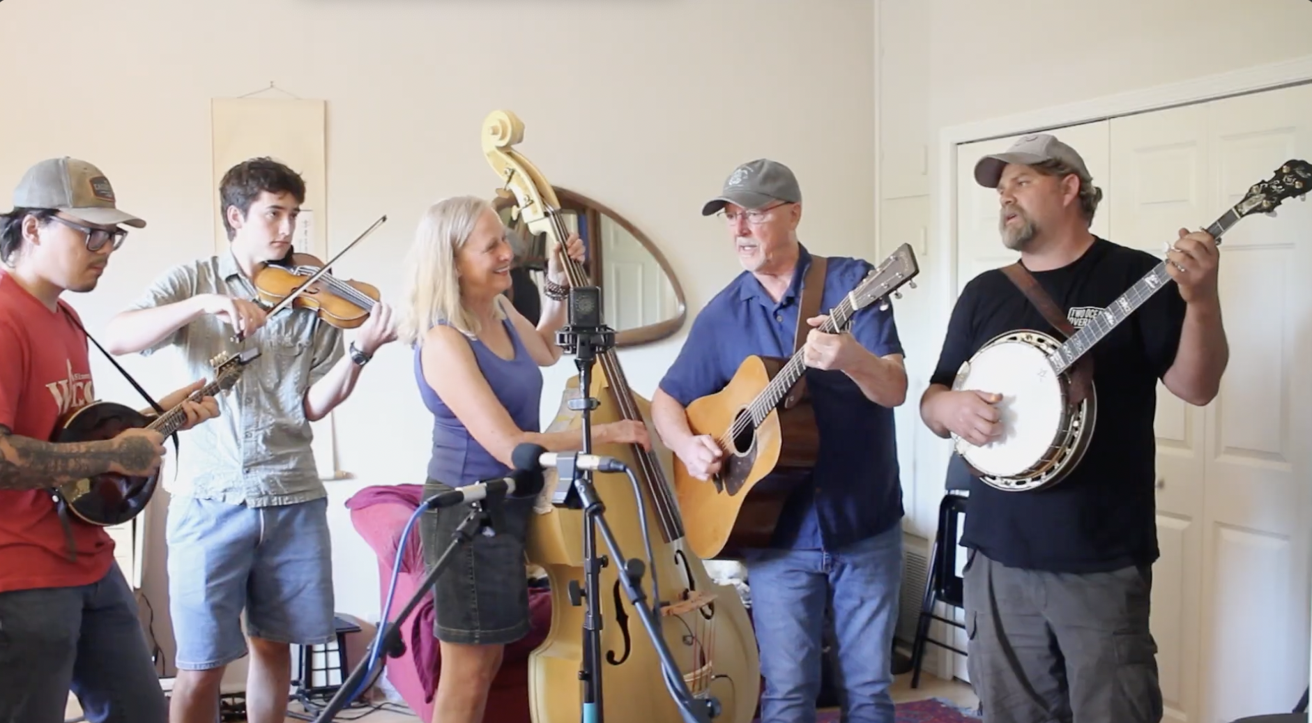 McKenzie Crossing Bluegrass Band.. Live on the Lawn at PublicHouse! 