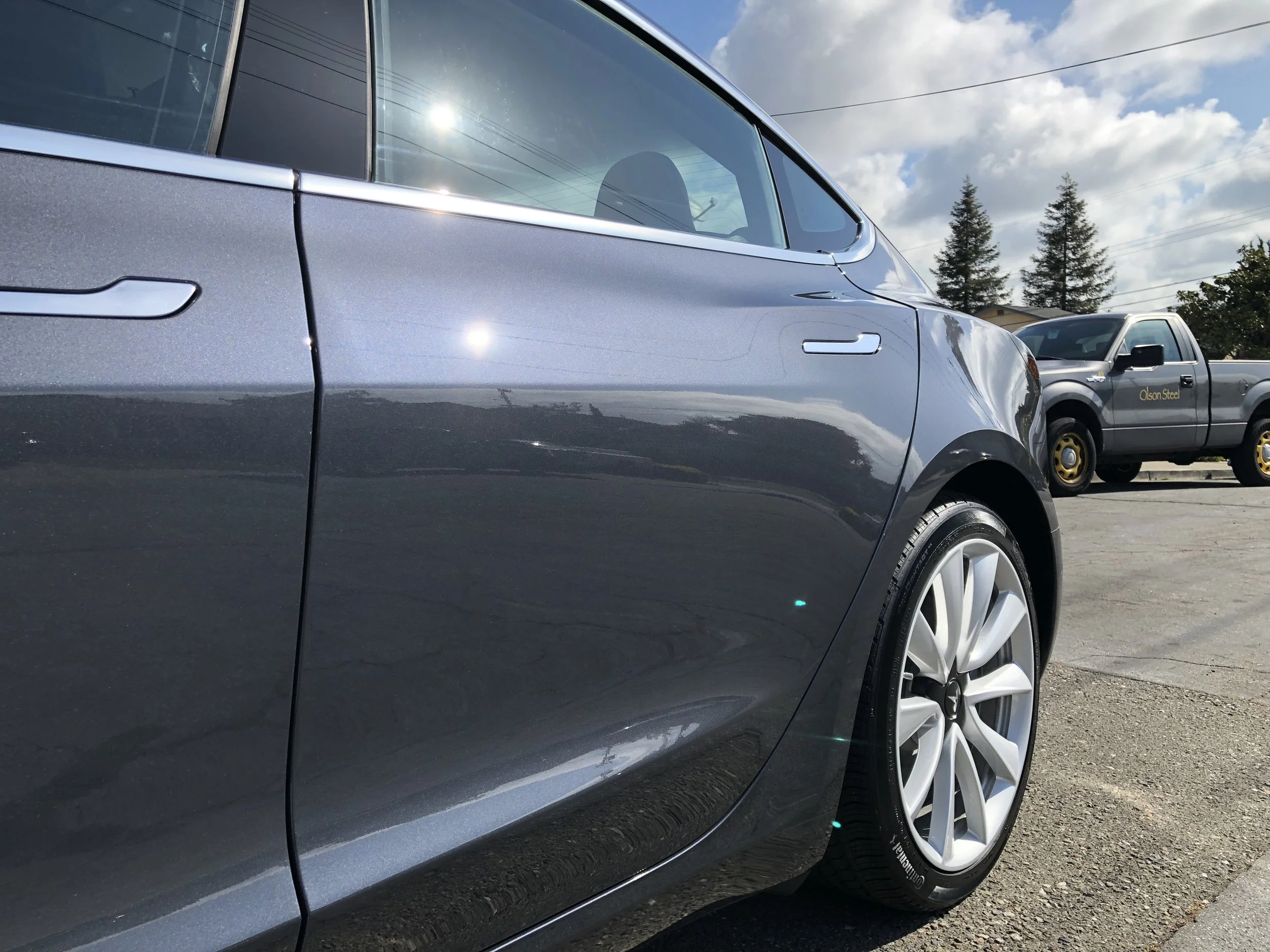 2018 Tesla Model 3 (Grey)