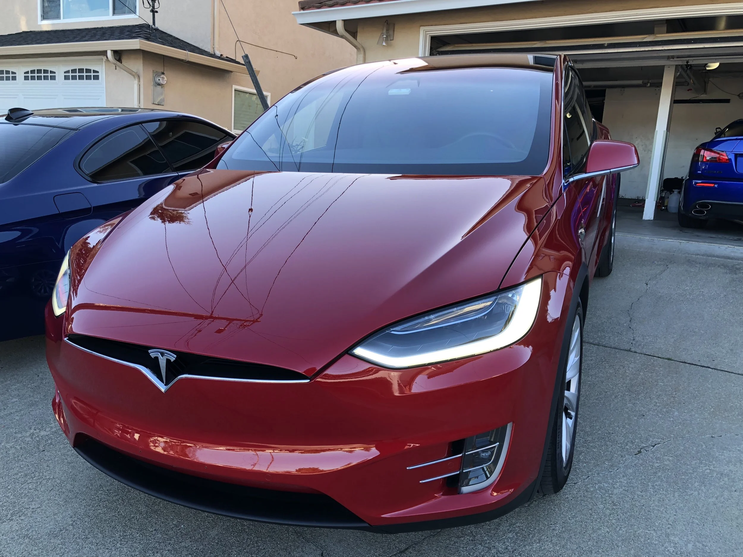 2018 Tesla Model X (Red)