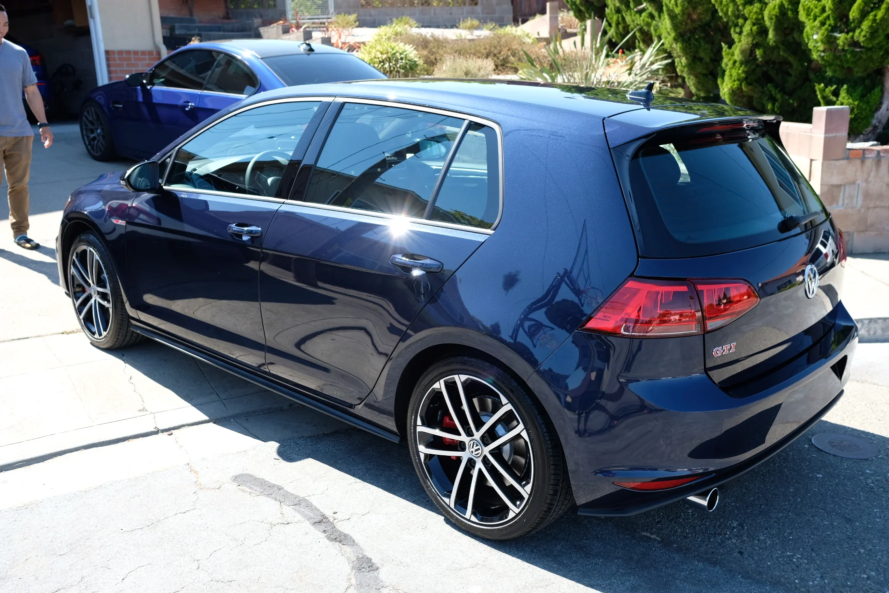 2017 Volkswagen Golf GTI (Blue)