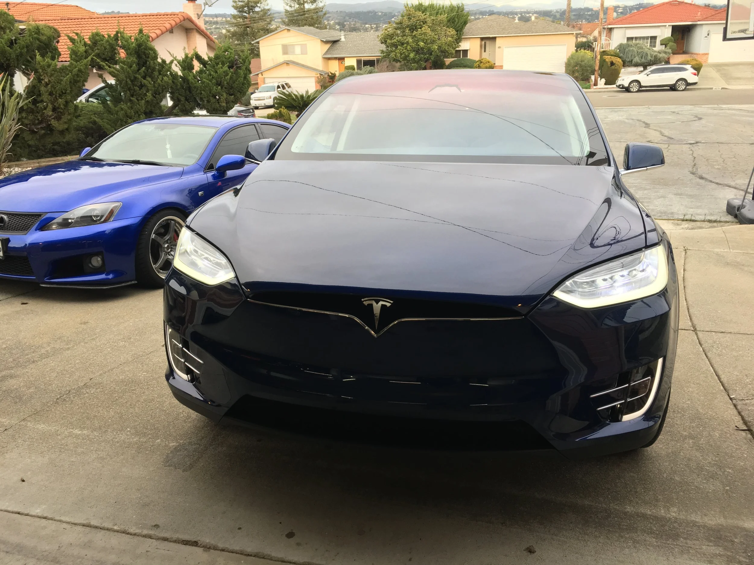2017 Tesla Model X (Blue)