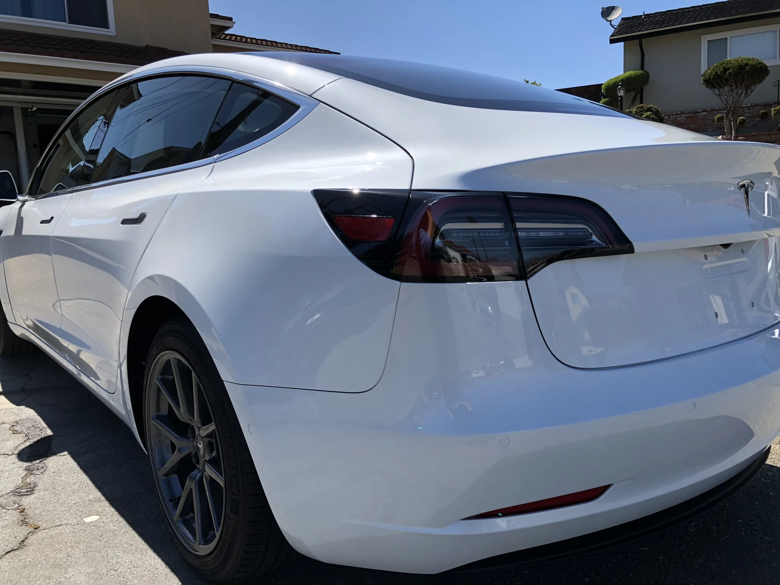 2018 Tesla Model 3 (White)
