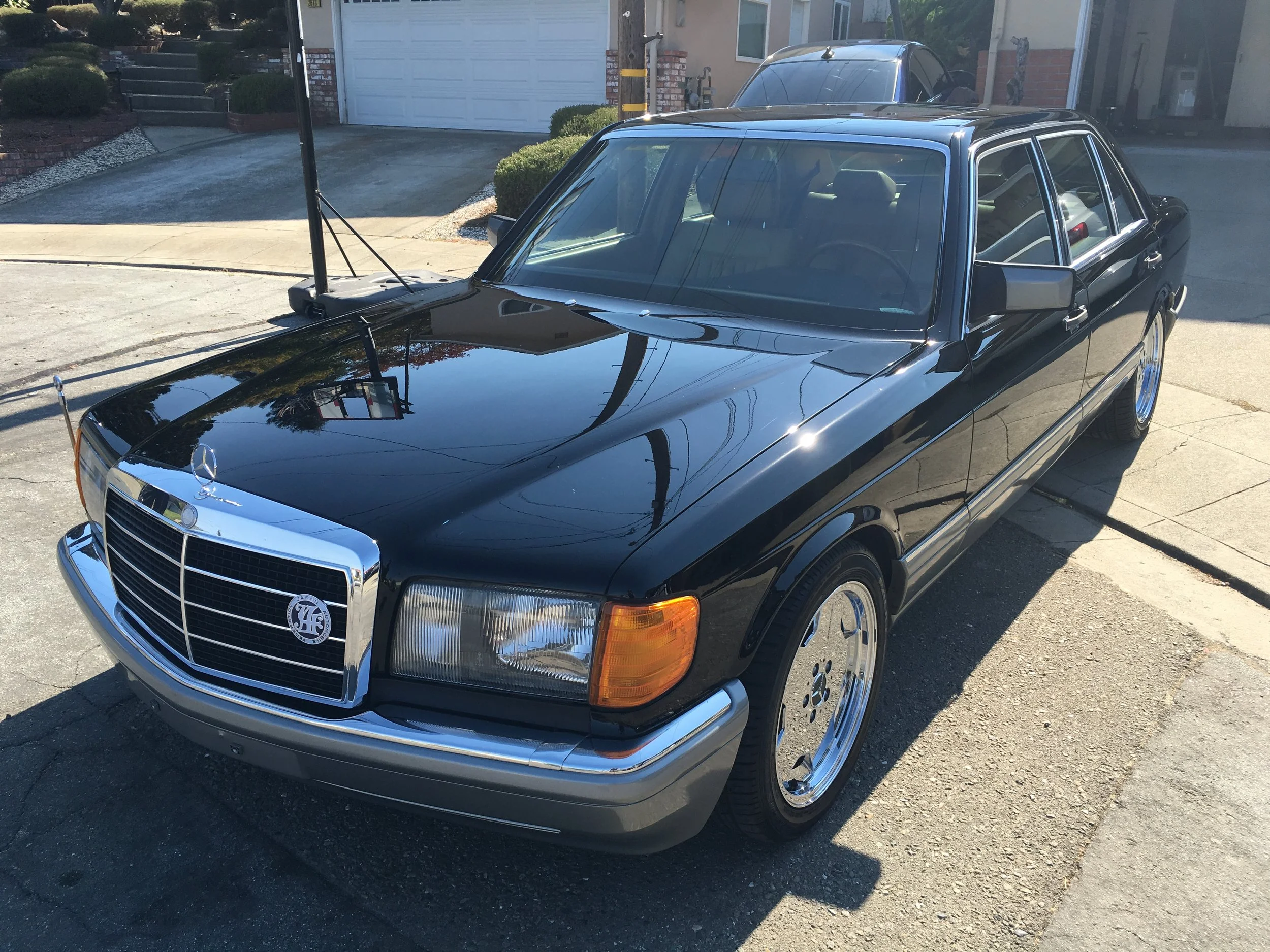 1988 Mercedes 560SEL (Black)