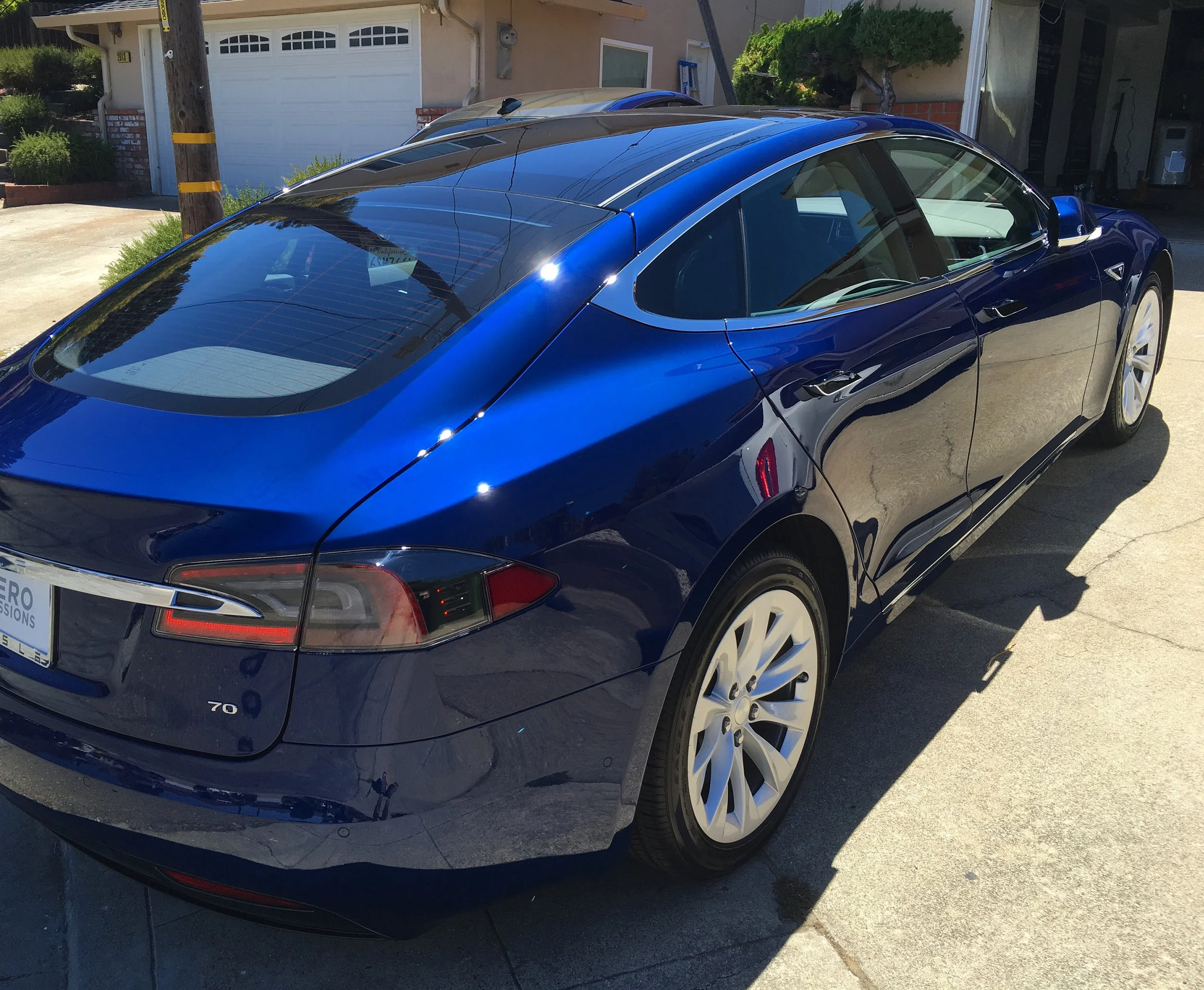 2016 Tesla Model S (Blue)