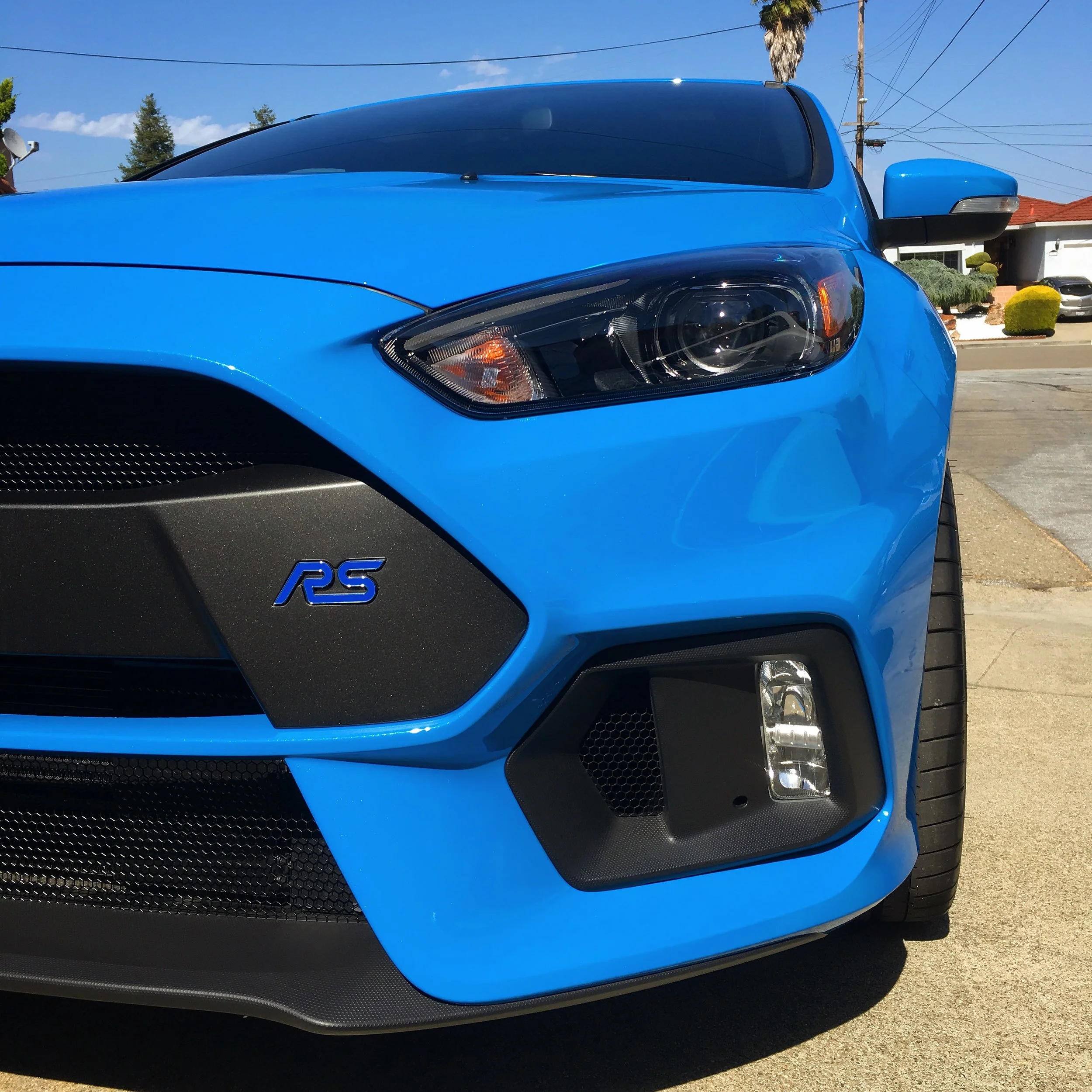 2016 Ford Focus RS (Nitrous Blue)