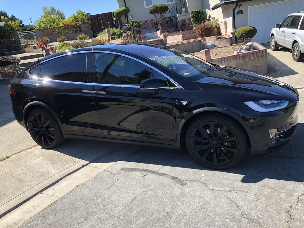 2018 Tesla Model X (Black Metallic) — Detailership™