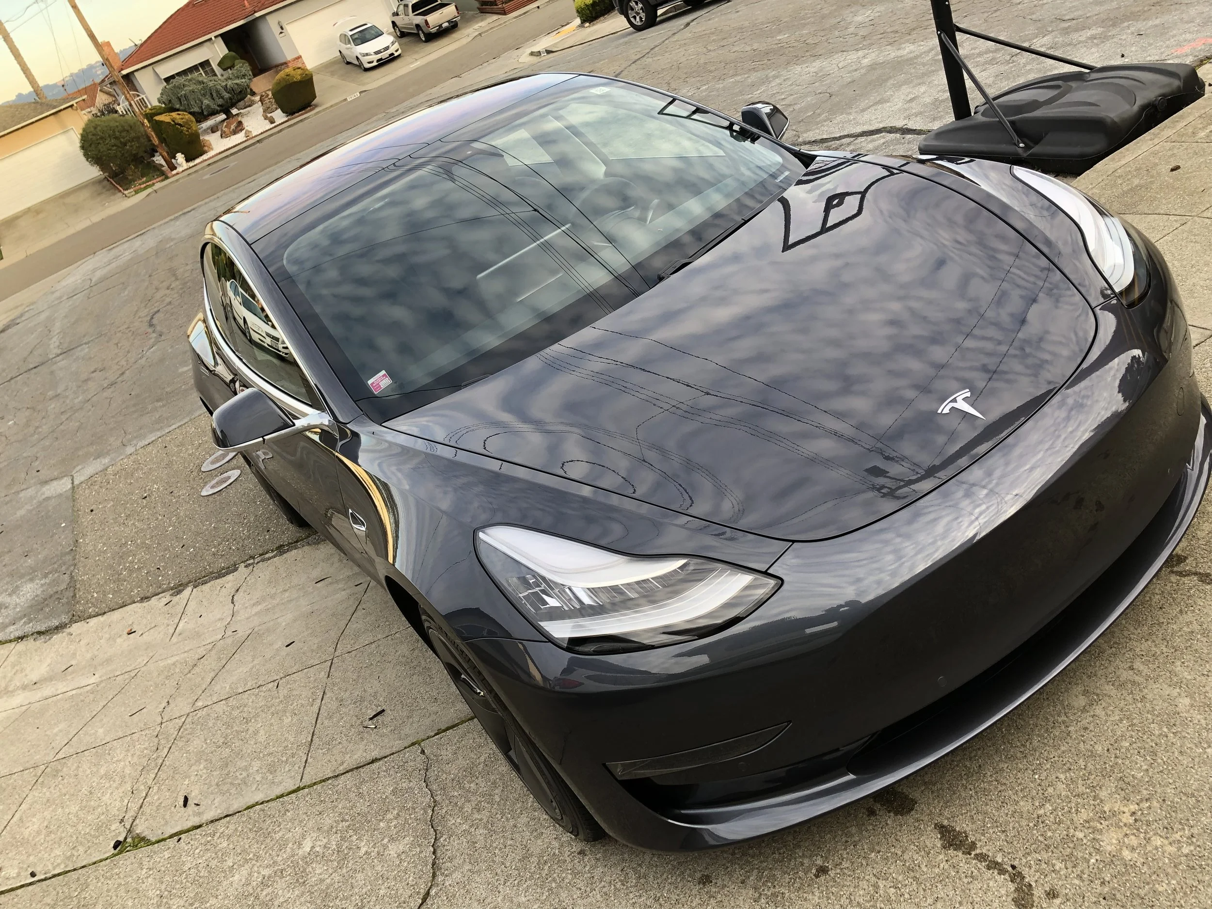 2018 Tesla Model 3 (Grey Metallic)