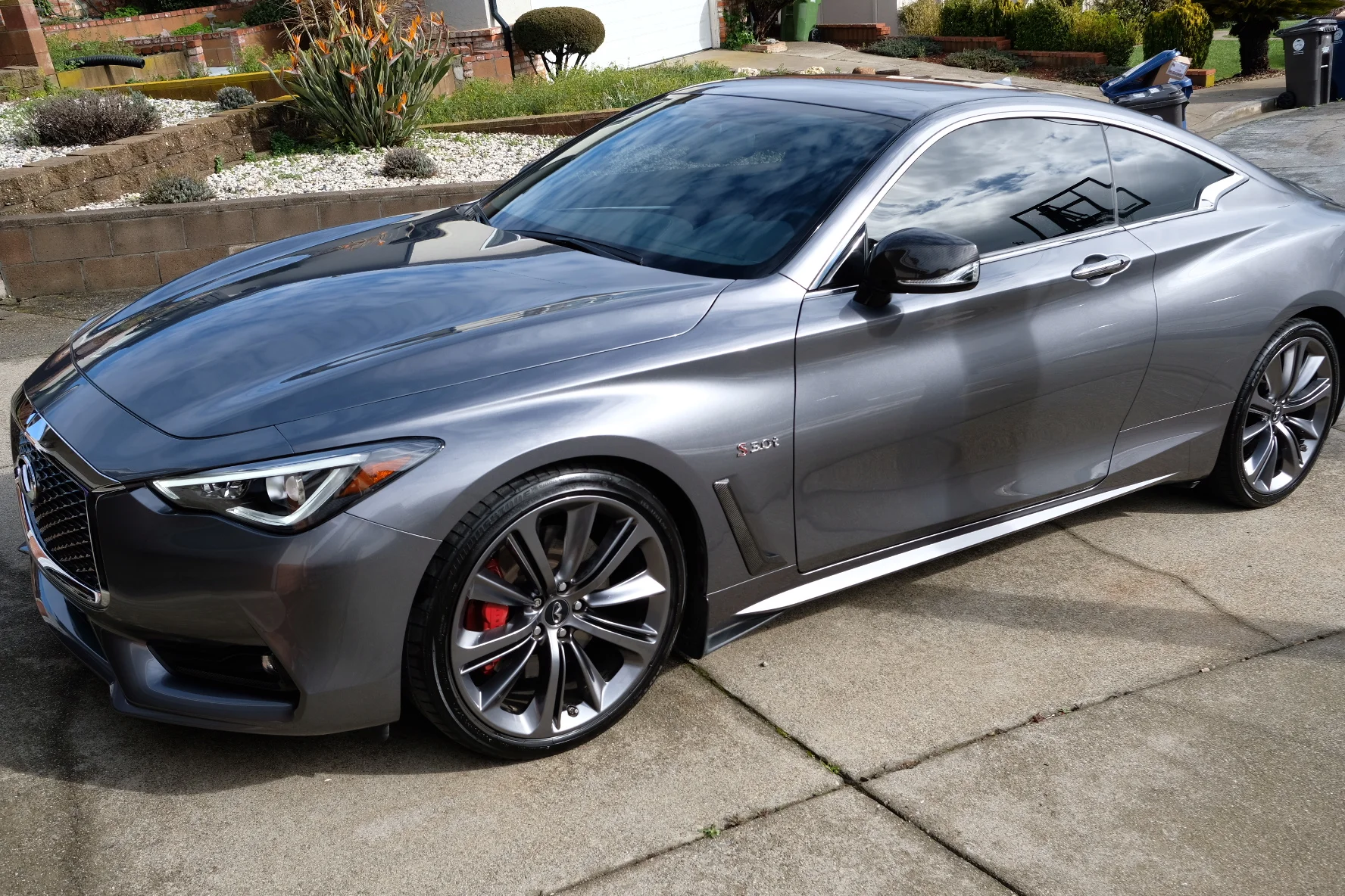 2018 Infiniti Q60S (Gun Metallic Grey)