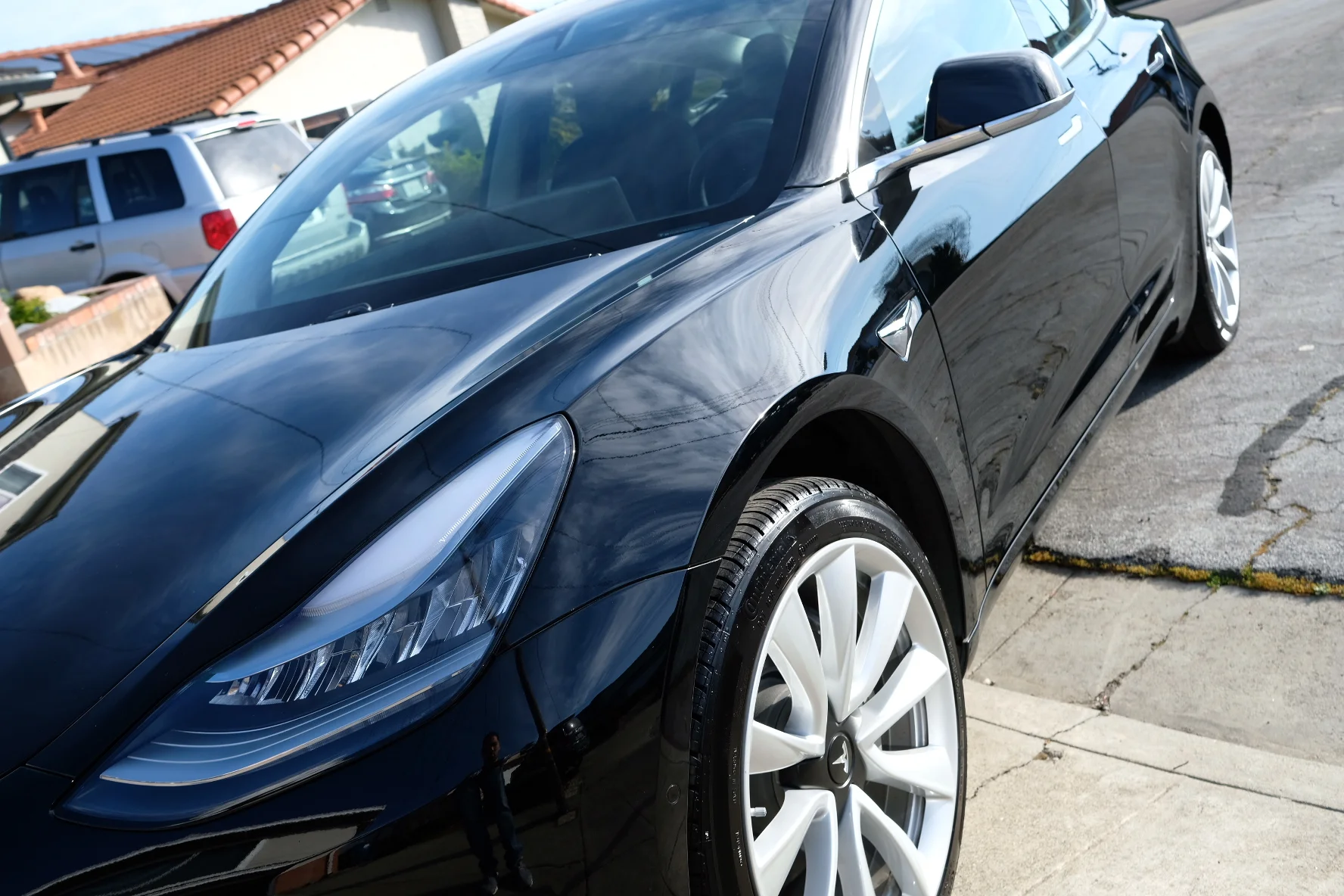 2018 Tesla Model 3 (Solid Black)