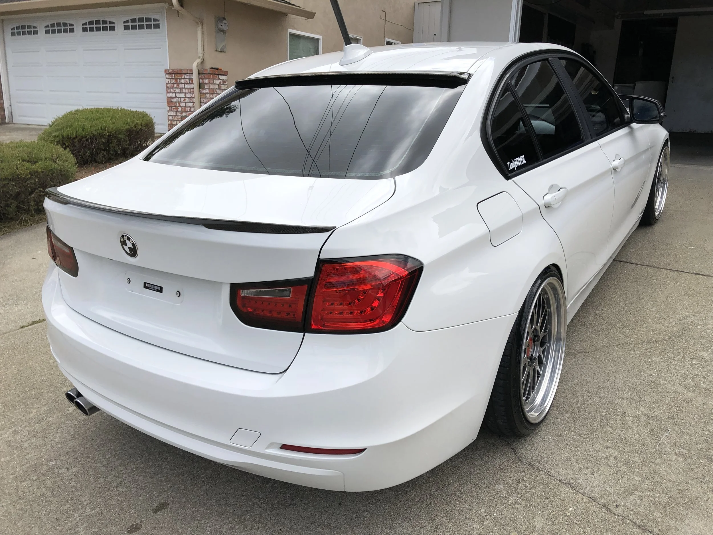 2012 BMW 328i (Alpine White)