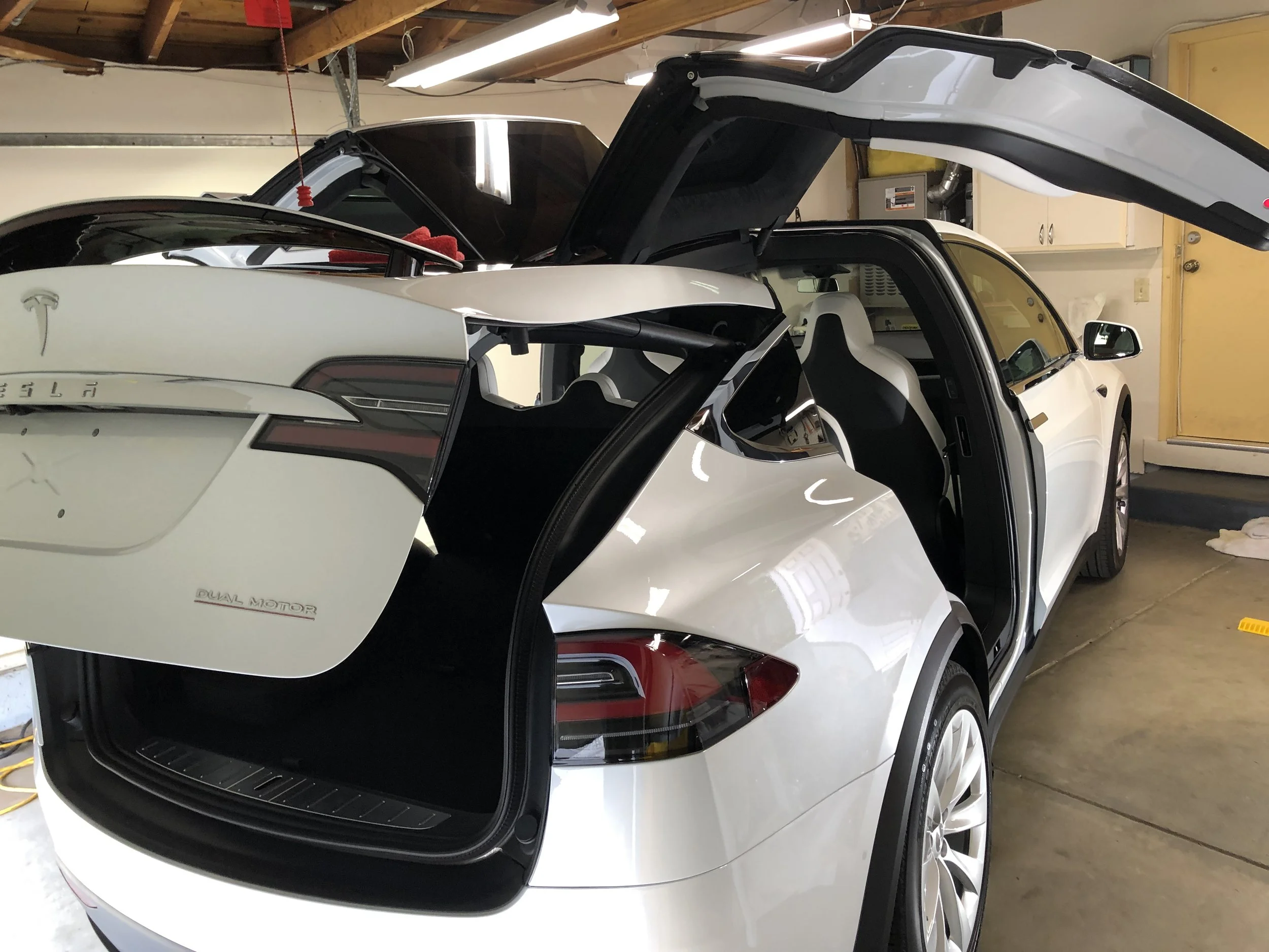 2019 Tesla Model X P100D (Multicoat White)