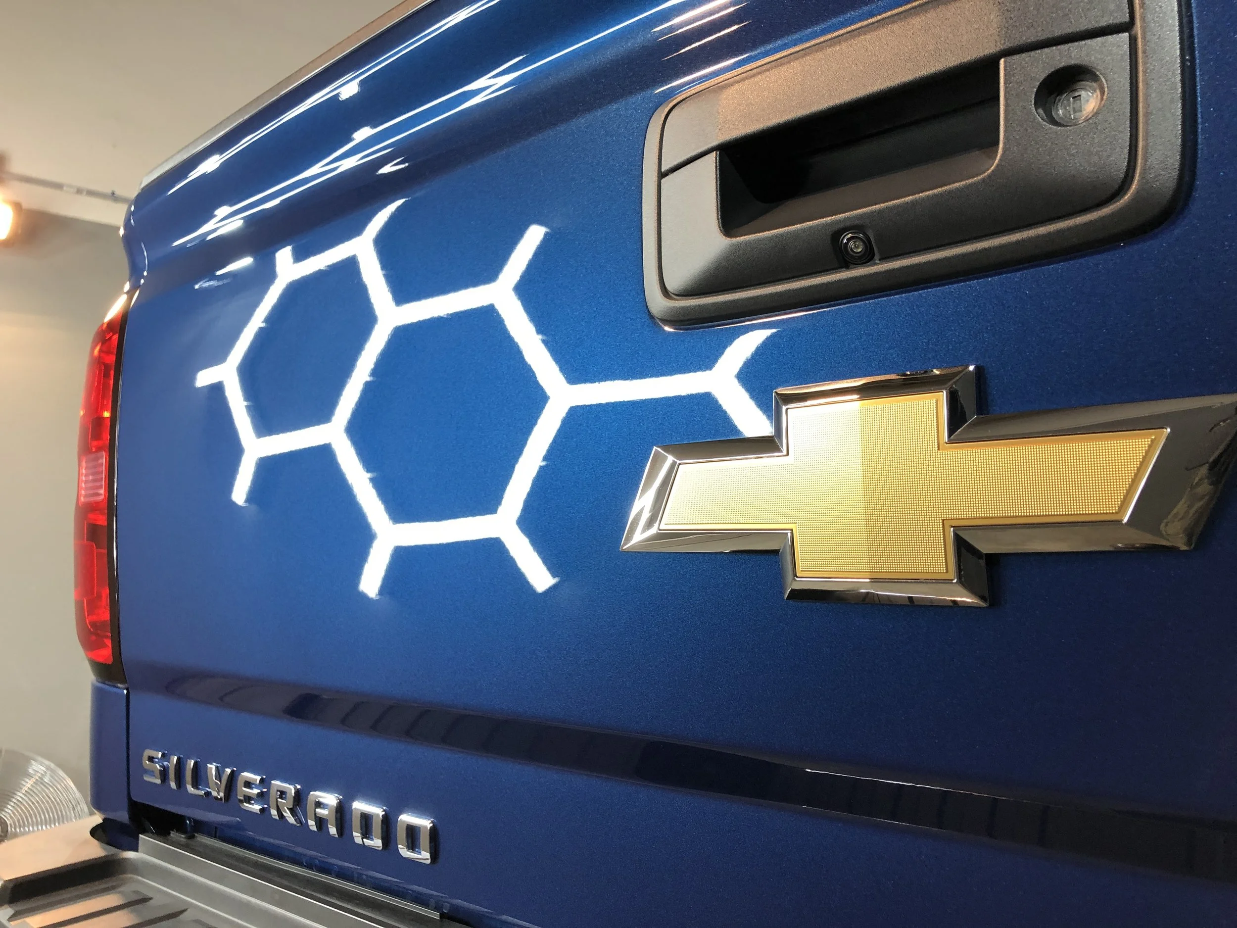 2014 Chevrolet Silverado 2500HD Z71 (Luxo Blue Metallic)