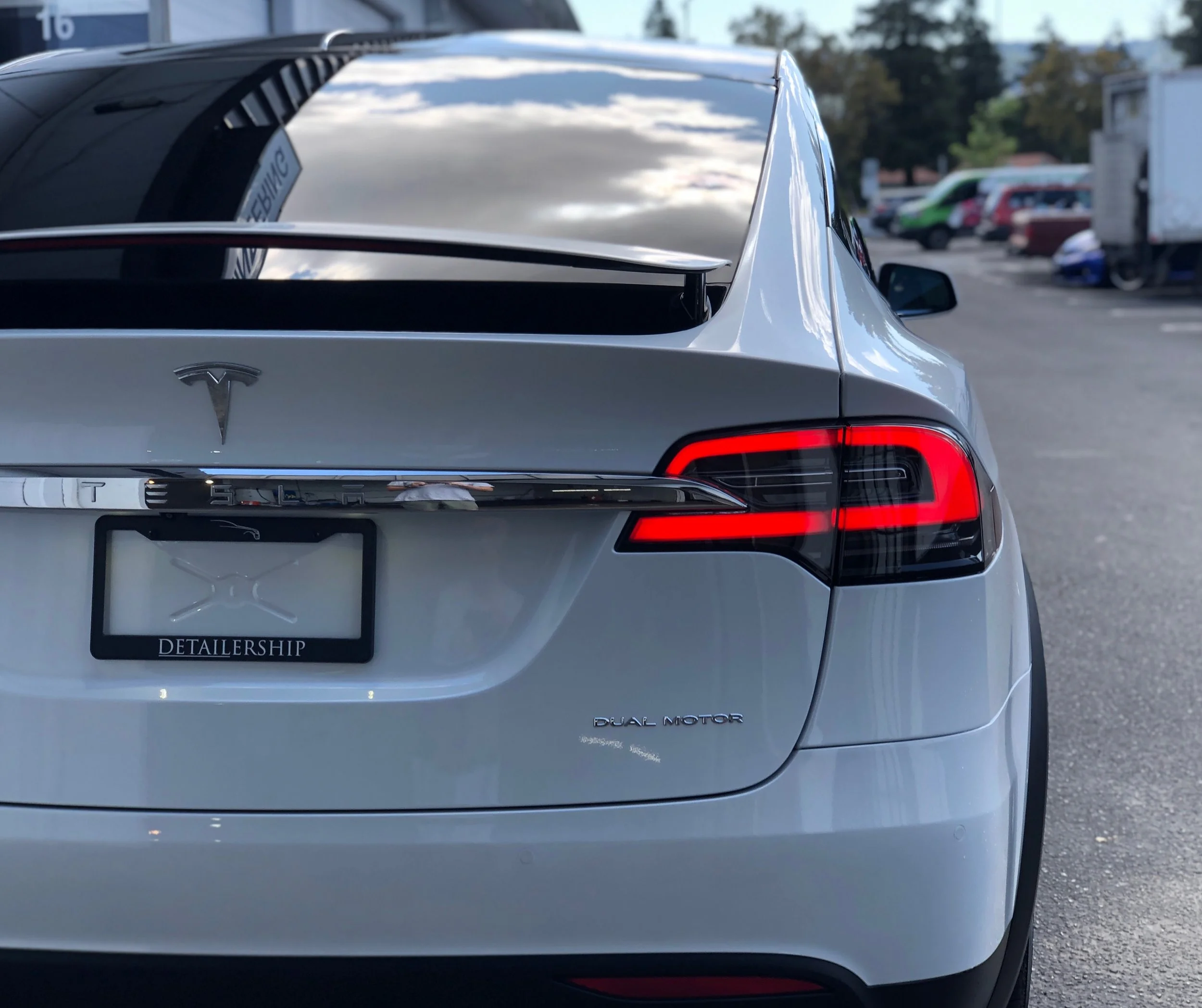 2019 Tesla Model X (Multicoat White)