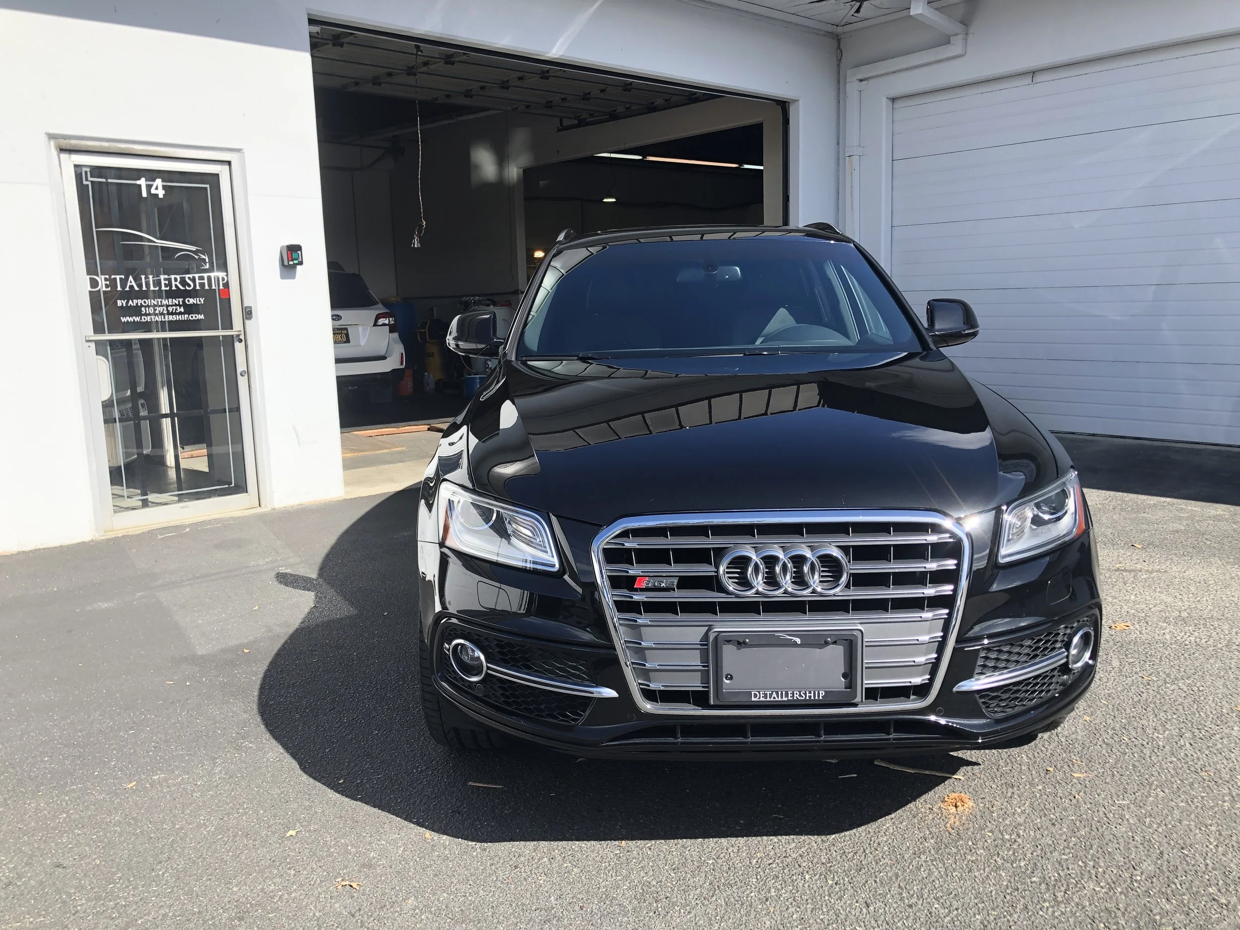2016 Audi SQ5 (Brilliant Black)