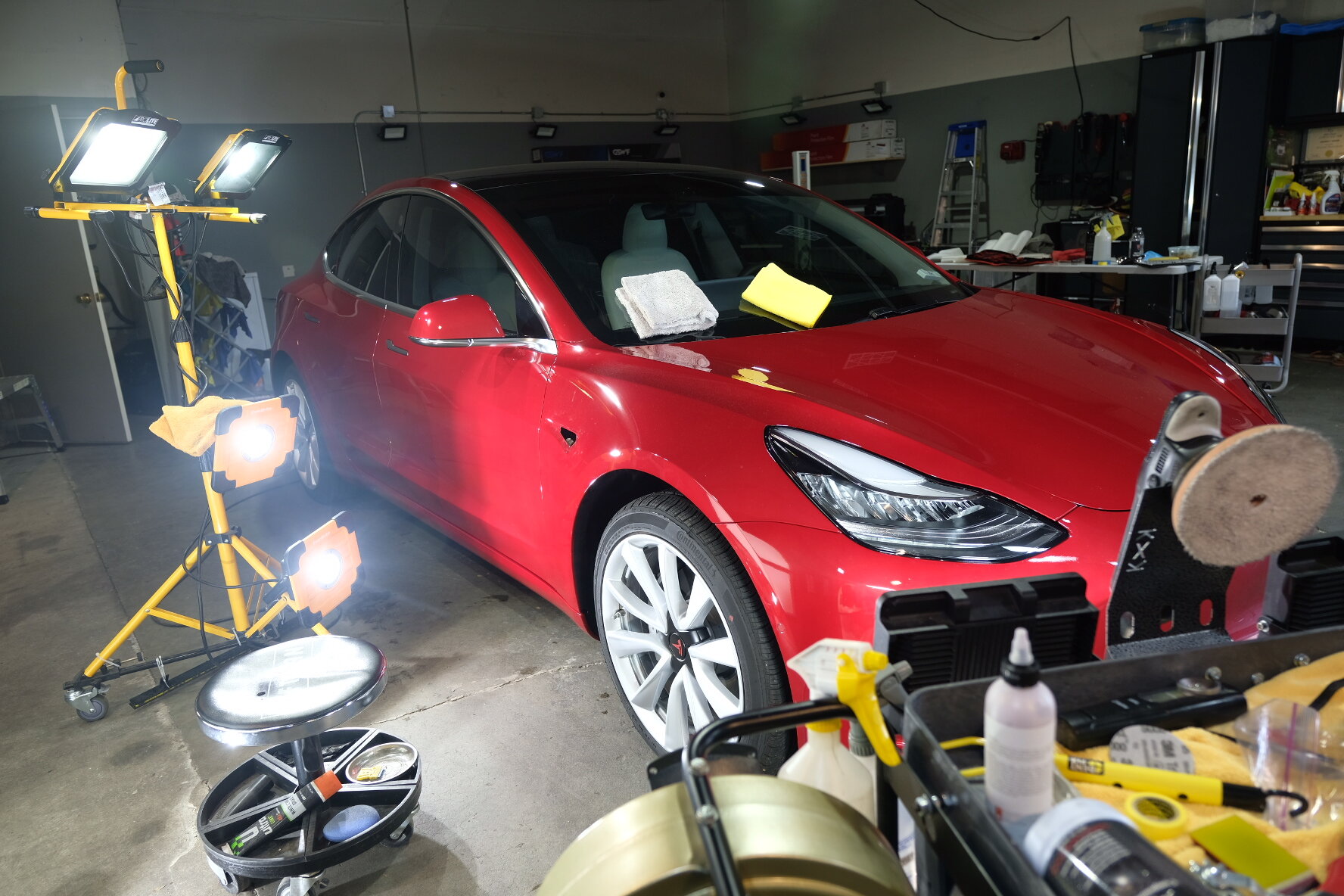 2020 Tesla Model 3 (Multicoat Red)