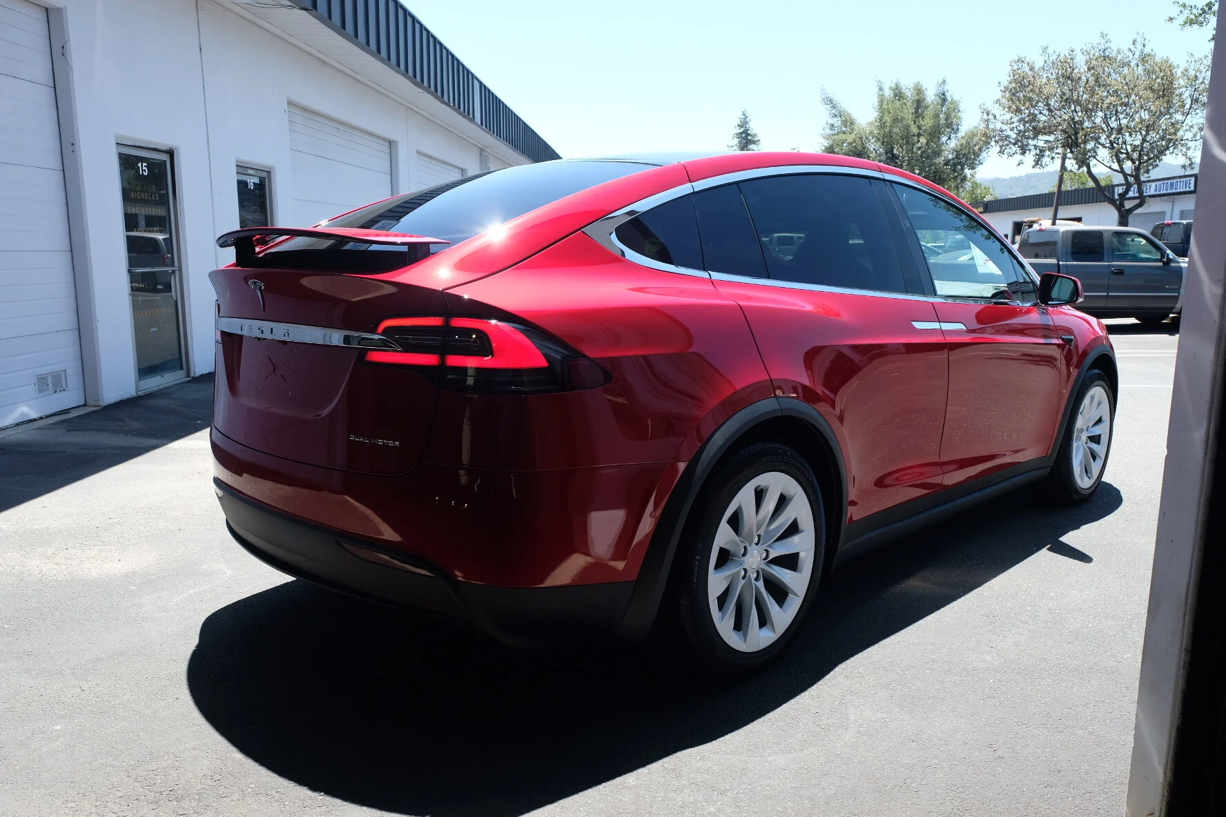 2020 Tesla Model X (Mutlicoat Red)