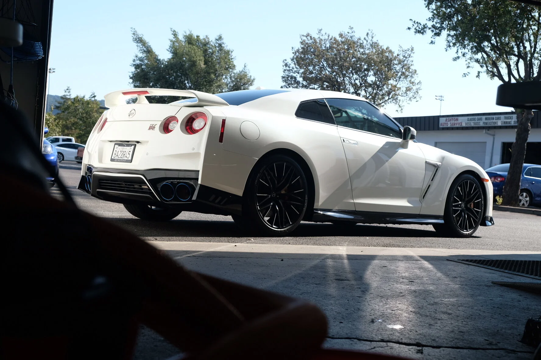 2020 Nissan GTR (Pearl White Tricoat)