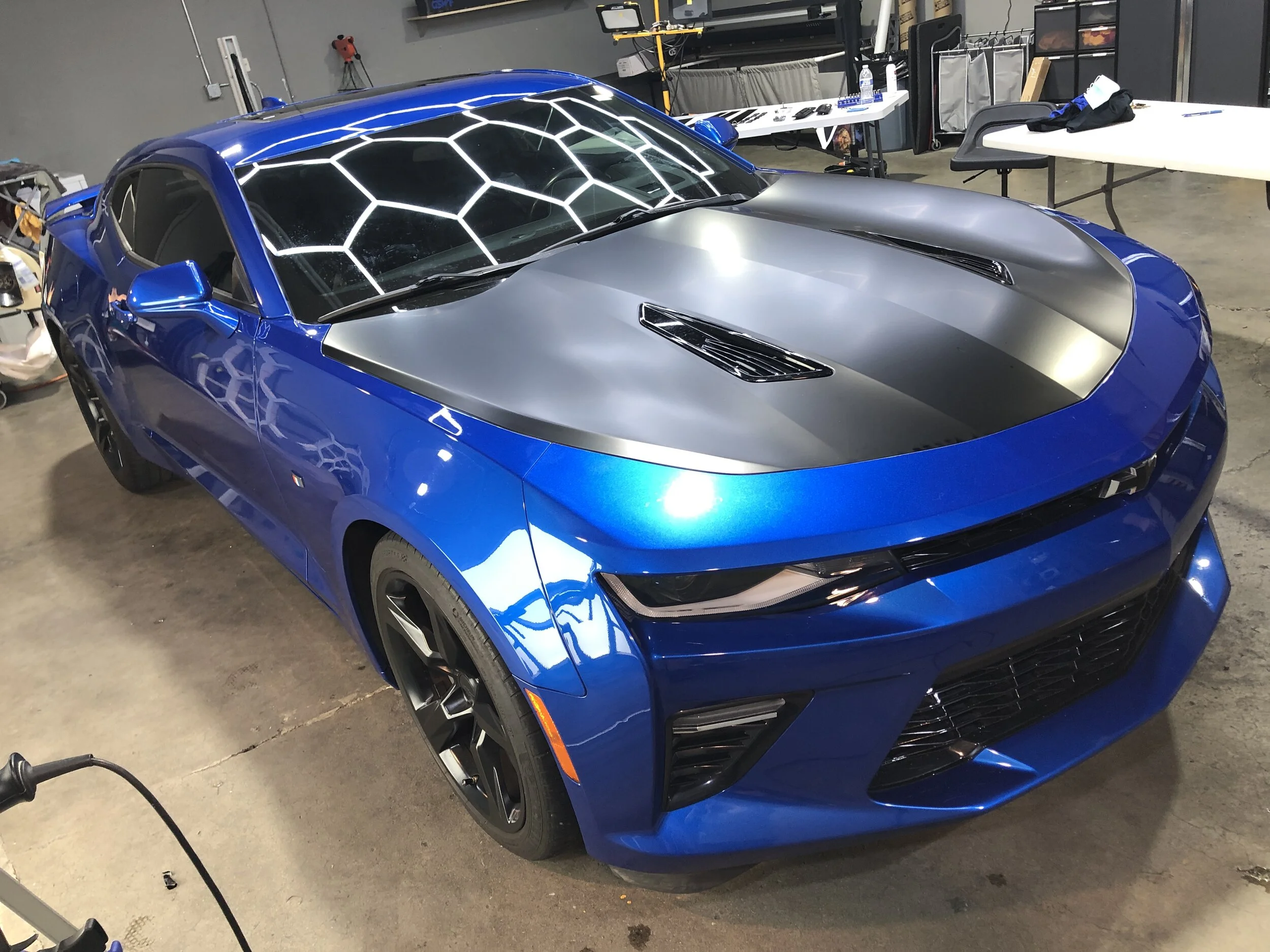 2018 Chevrolet Camaro SS (Hyper Blue Metallic)