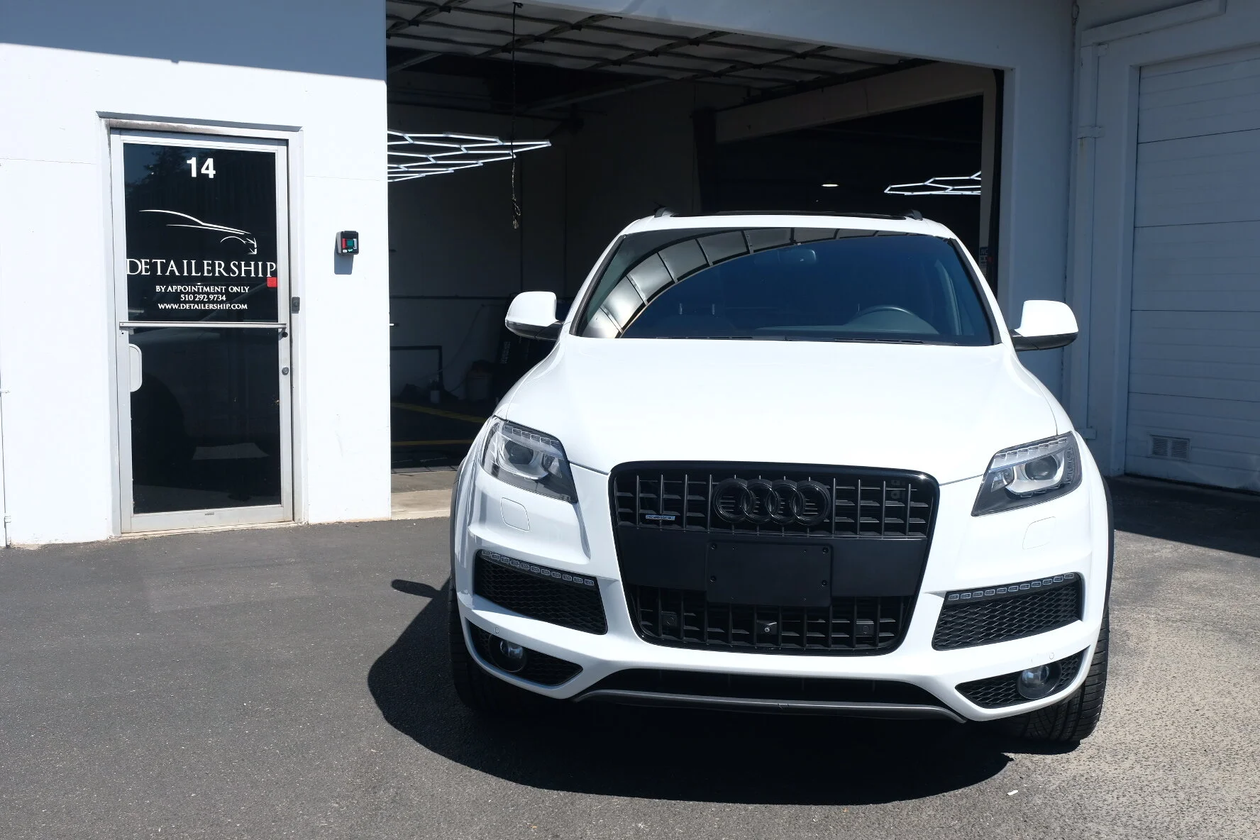 2017 Audi Q7 (Glacier White Metallic)
