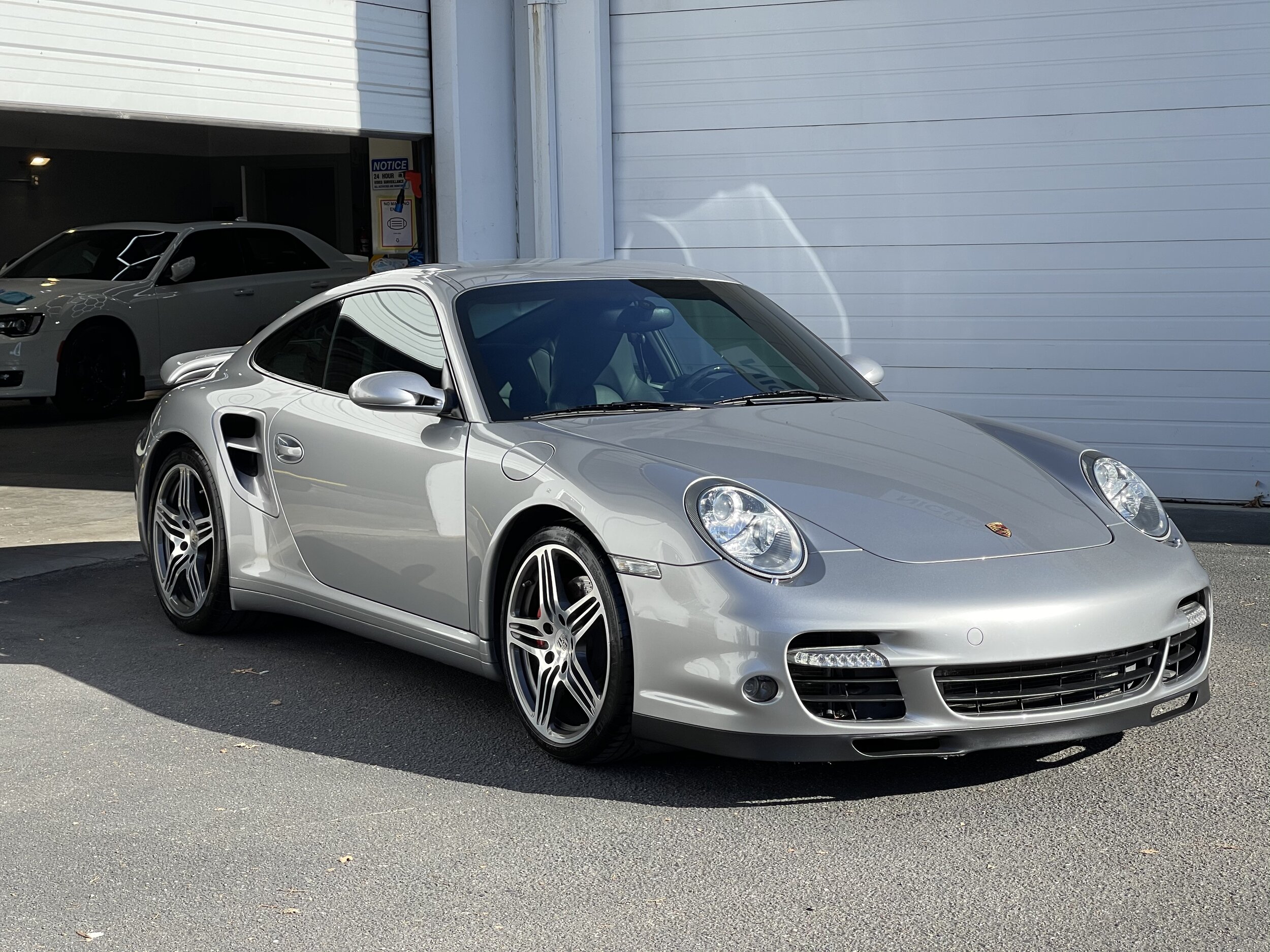 2007 Porsche 911 Turbo (Arctic Silver Metallic)