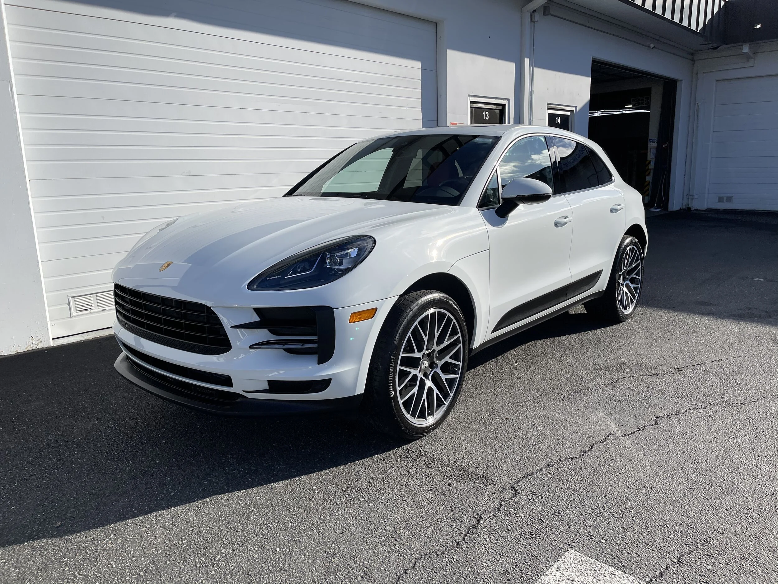 2019 Porsche Macan (White) — DETAILERSHIP™