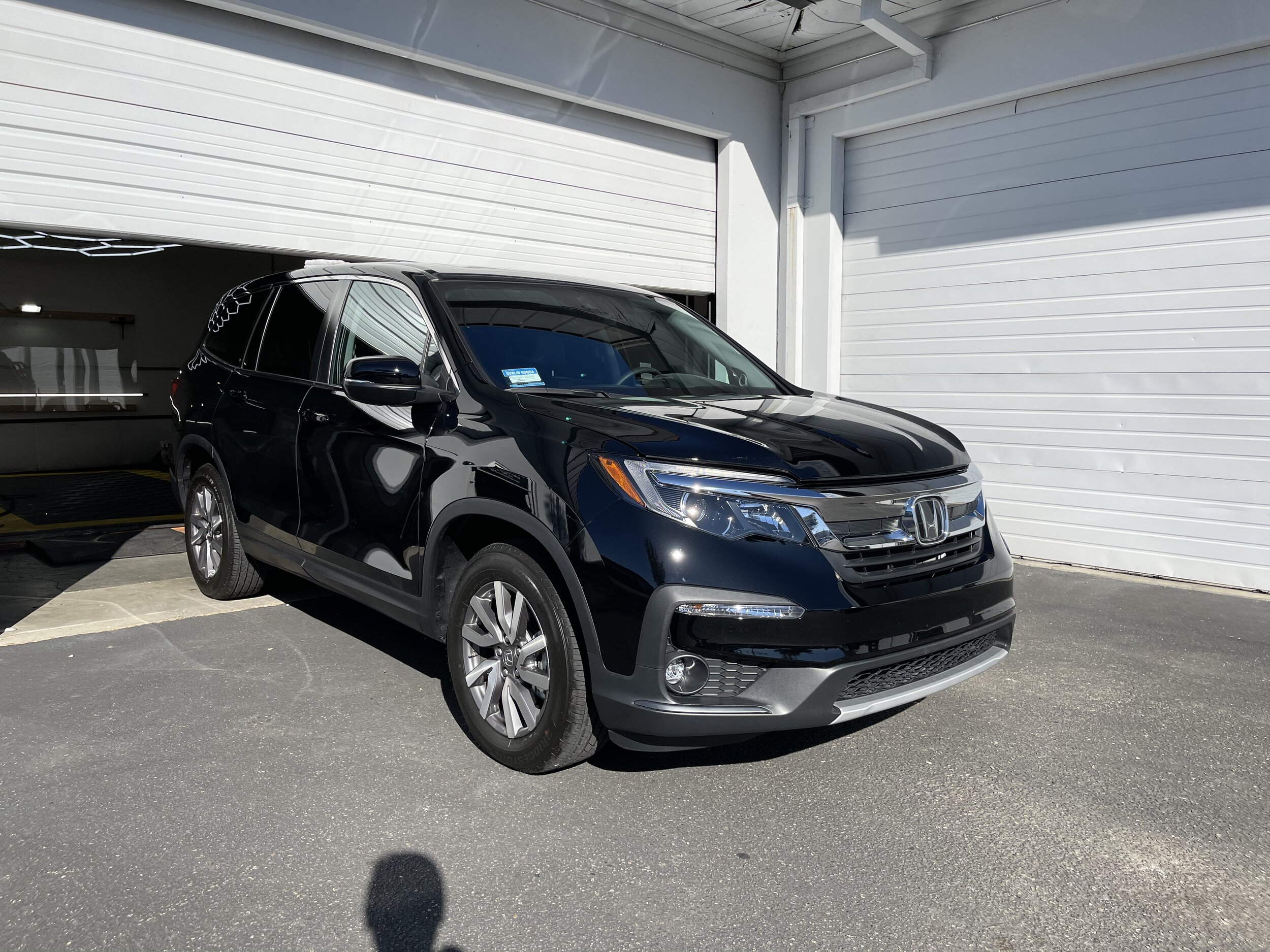 2020 Honda Pilot (Crystal Black Pearl)